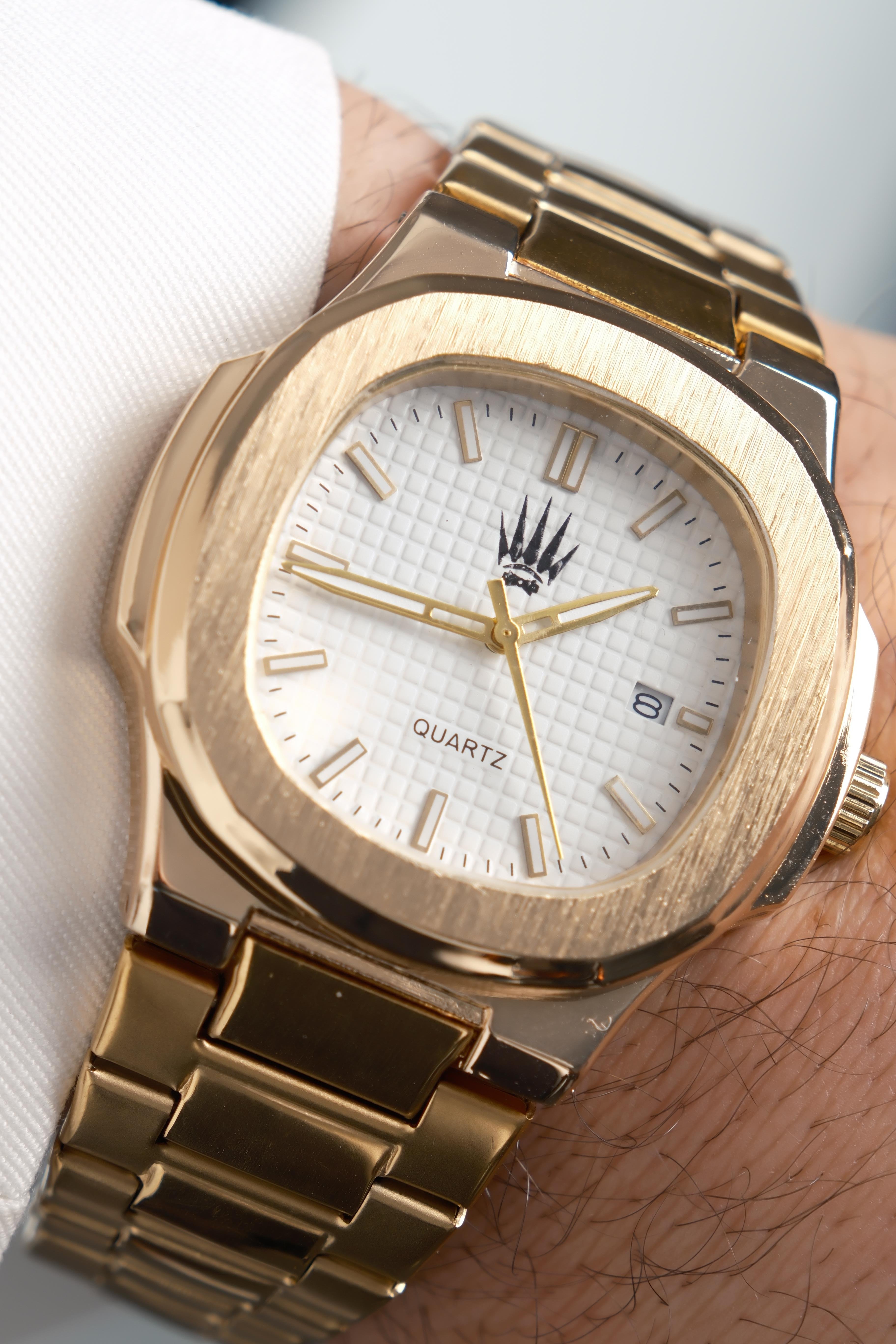 Nautilus Gold White Kol SaatiKol SaatiWATCHOFROYALNautilusNautilus Gold White Kol Saati