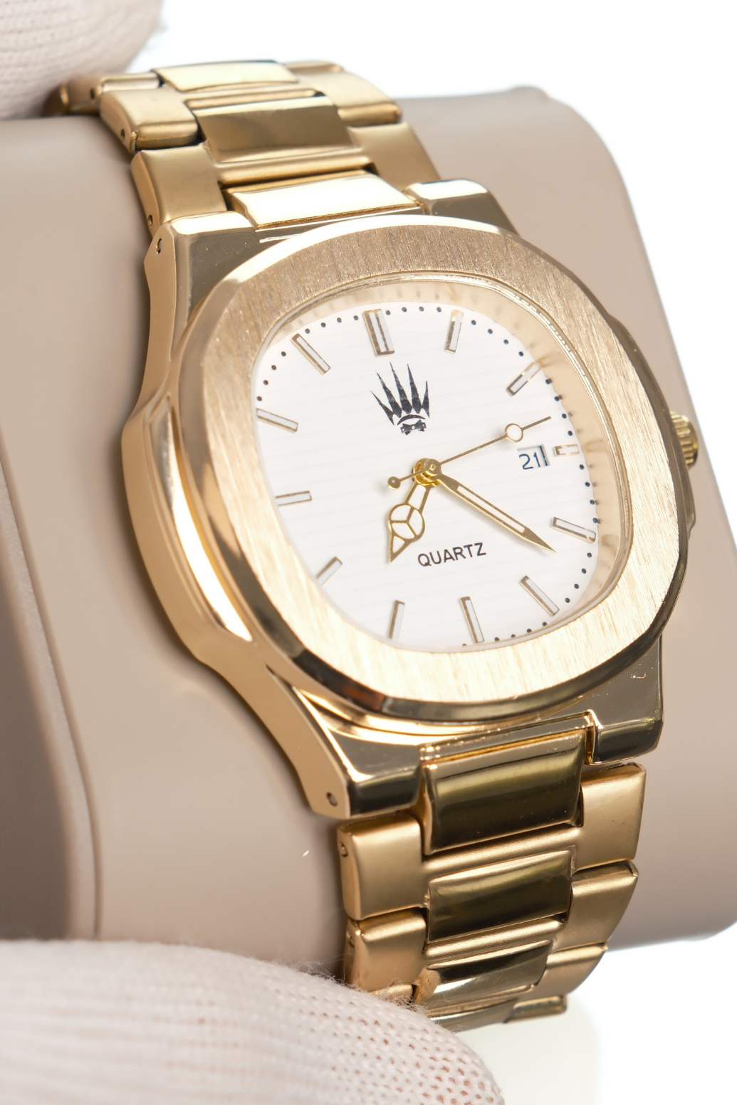 Nautilus Gold White Kol SaatiKol SaatiWATCHOFROYALNautilusNautilus Gold White Kol Saati