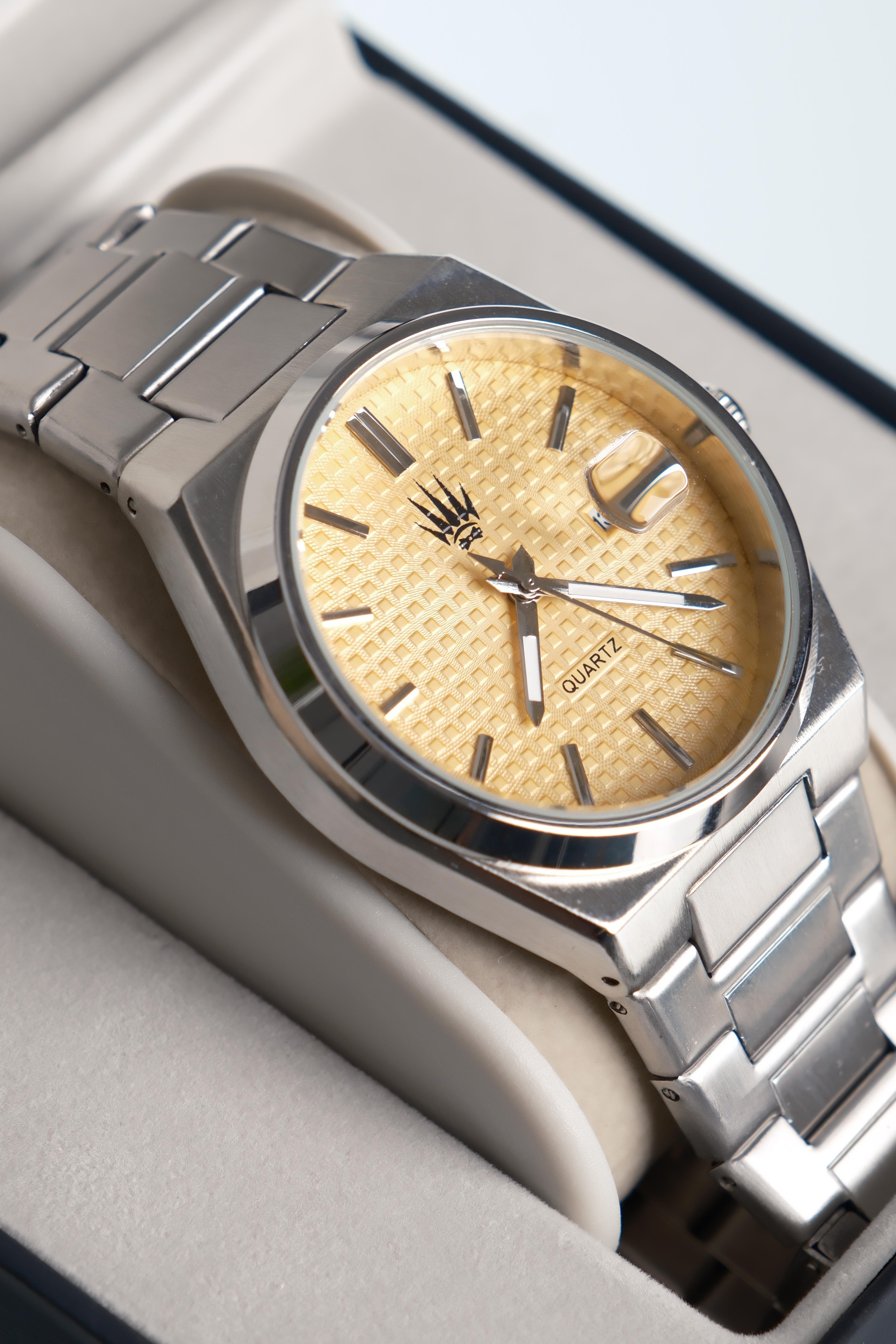 Vortex Silver Yellow Çelik Kol SaatiWatchesWATCHOFROYALVORTEXVortex Silver Yellow Çelik Kol Saati