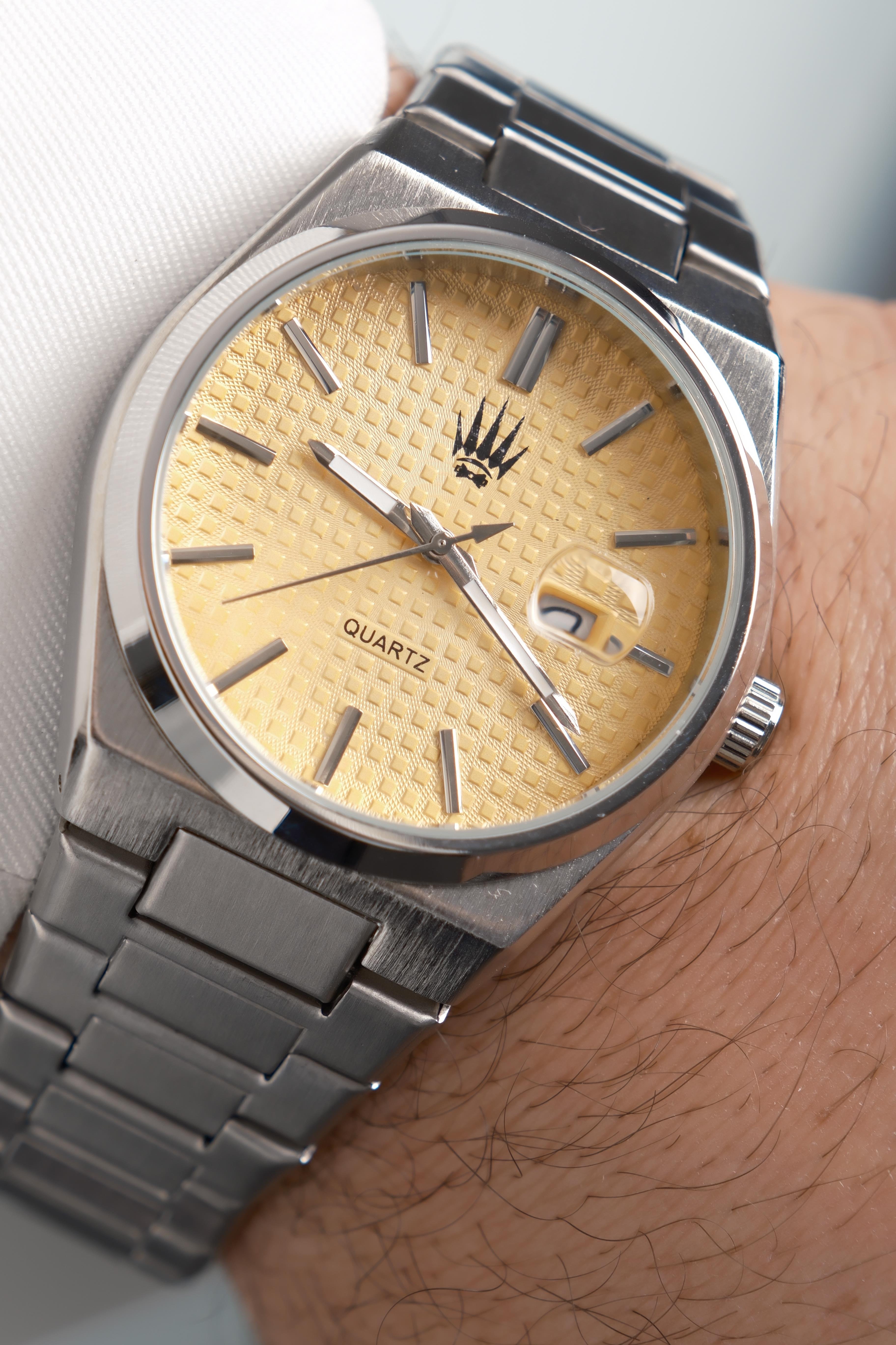 Vortex Silver Yellow Çelik Kol SaatiWatchesWATCHOFROYALVORTEXVortex Silver Yellow Çelik Kol Saati