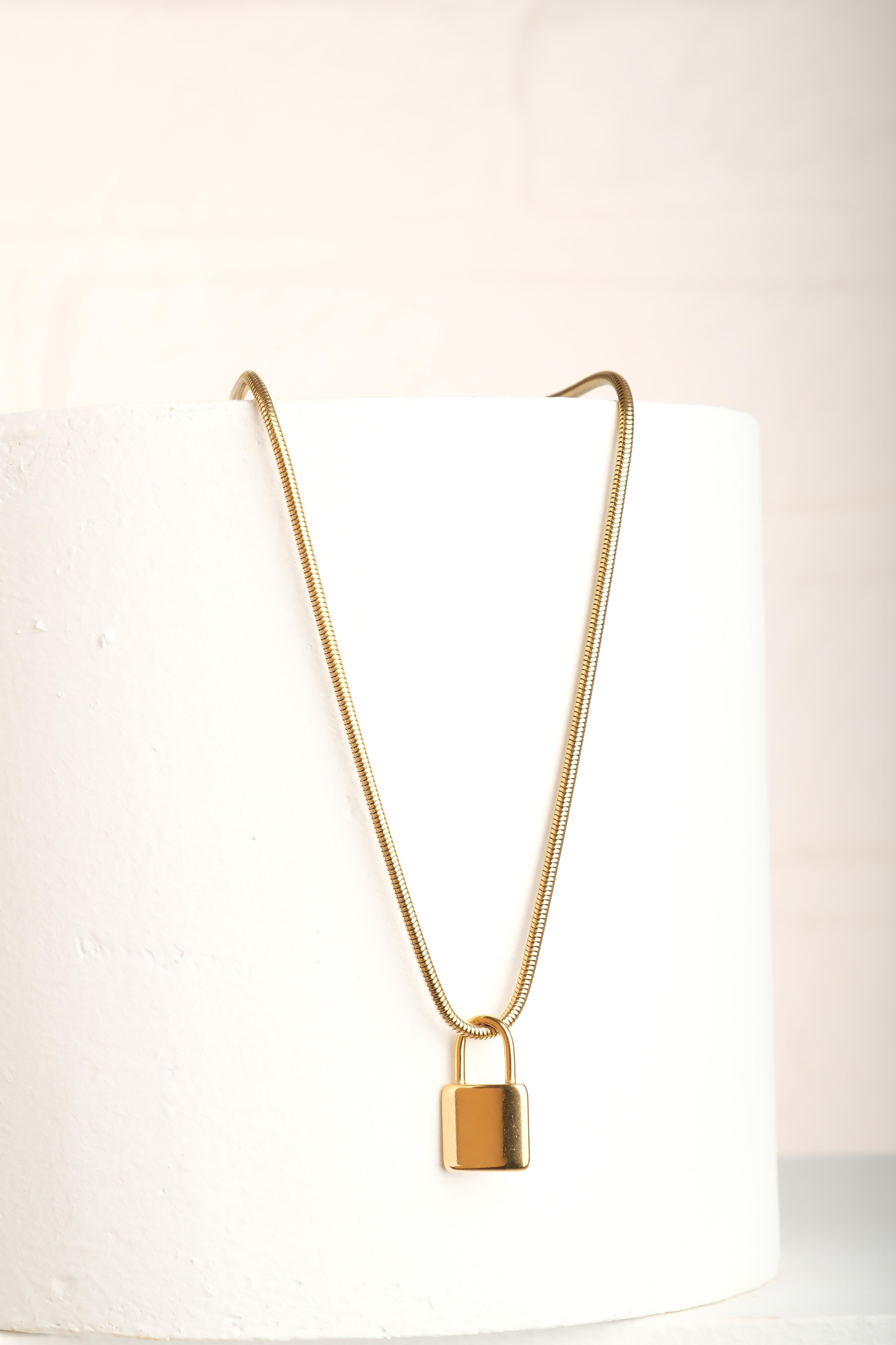 FOCLE GOLD STEEL NECKLACENecklaceWATCHOFROYALFCLEGLDFOCLE GOLD STEEL NECKLACE