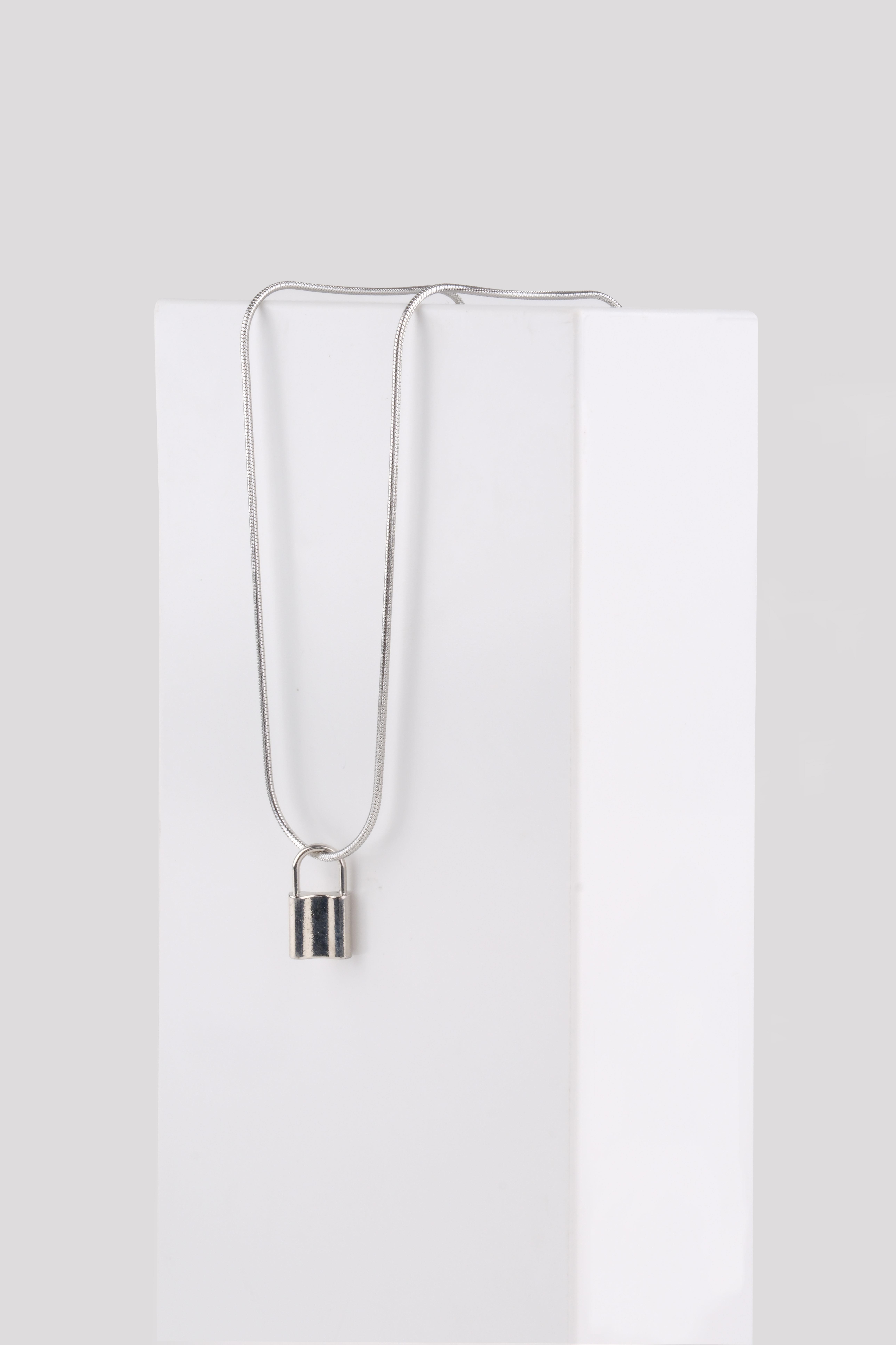 FOCLE SILVER ÇELİK KOLYEKolyeWATCHOFROYALFCLESLVRFOCLE SILVER ÇELİK KOLYE