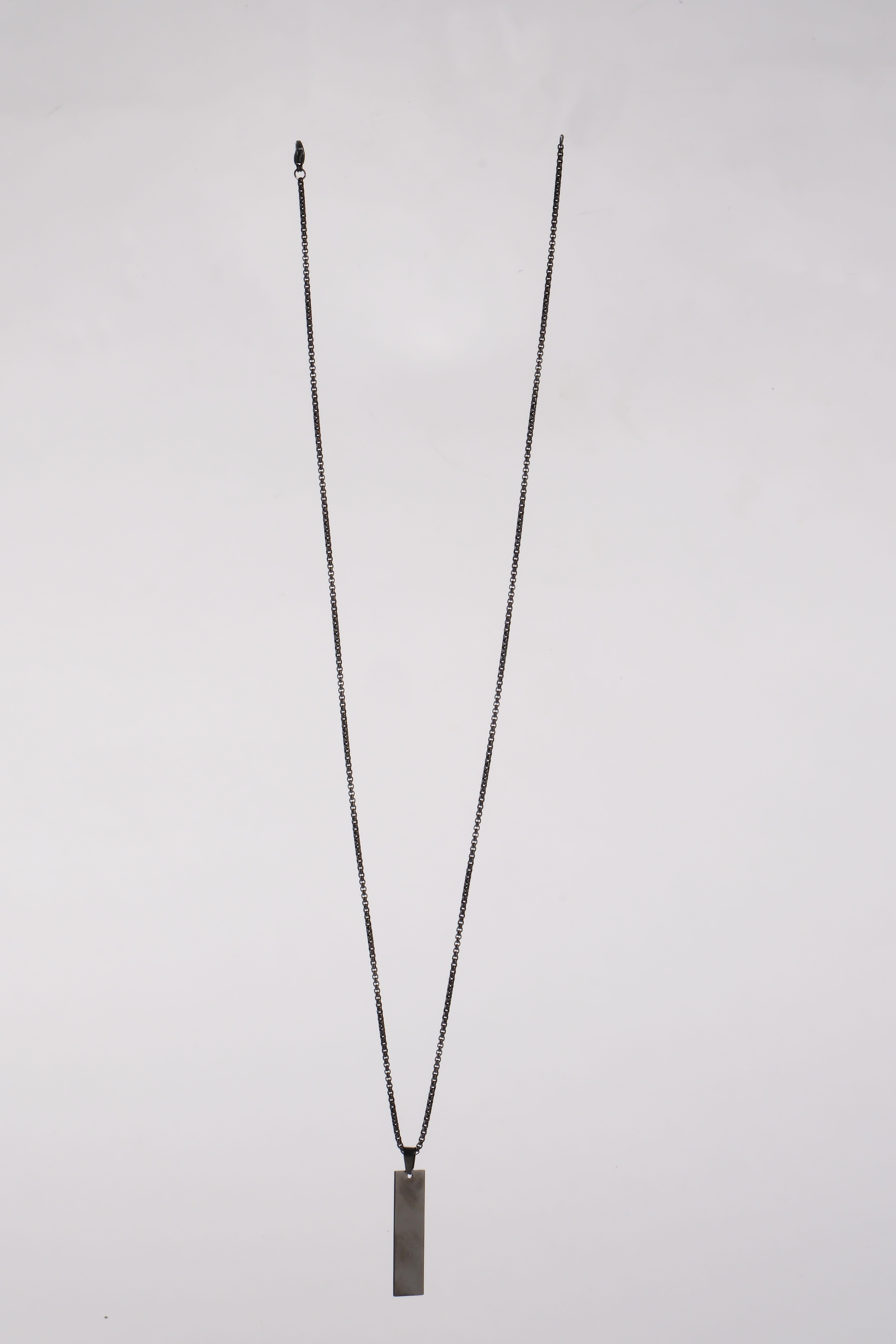 TOORE BLACK KOLYE NecklaceWATCHOFROYALTOORE TOORE BLACK KOLYE 