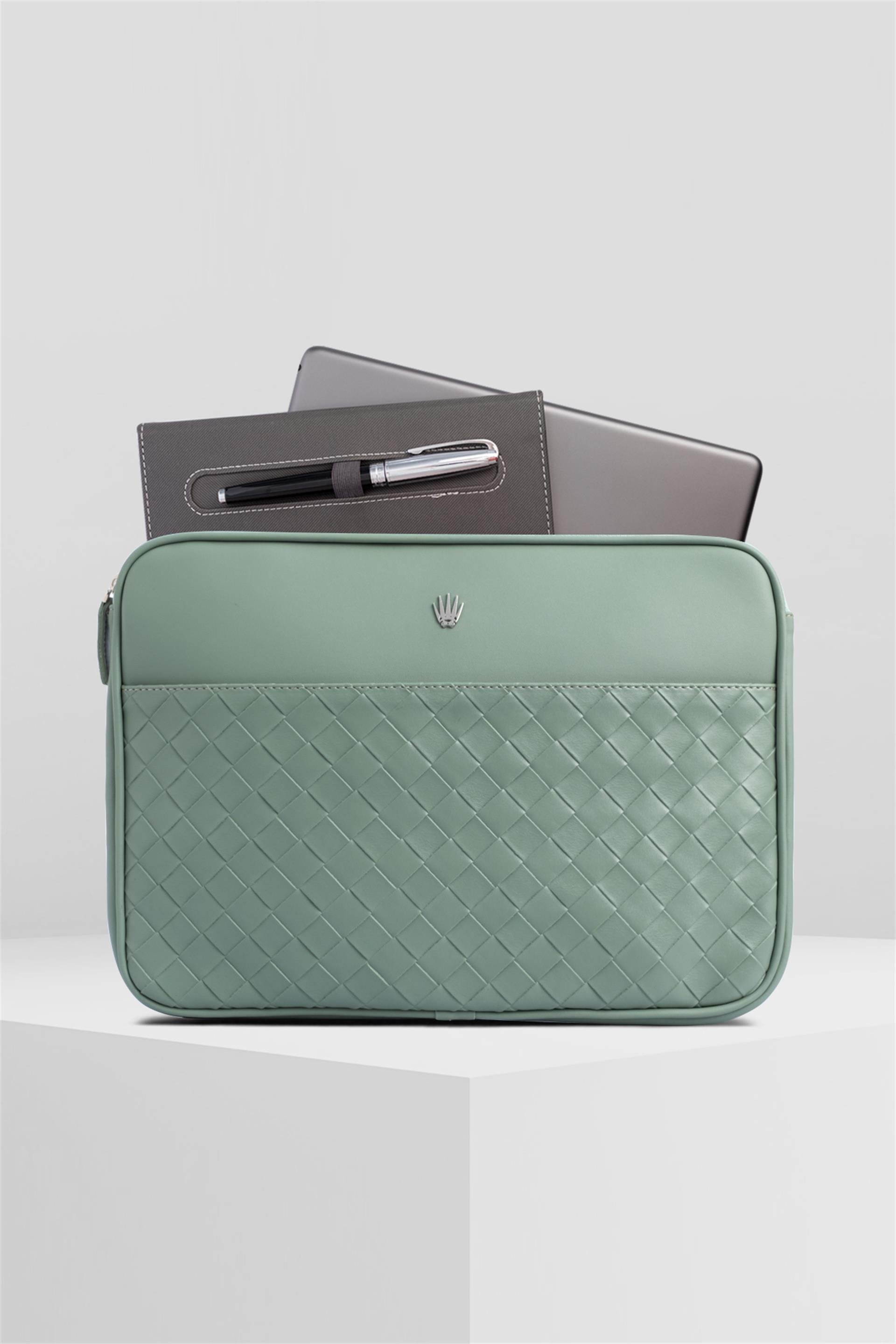 COLORATO GREEN CLUTCH EL ÇANTASILAPTOP&EVRAK ÇANTASIWATCHOFROYALCLRTGREENCOLORATO GREEN CLUTCH EL ÇANTASI