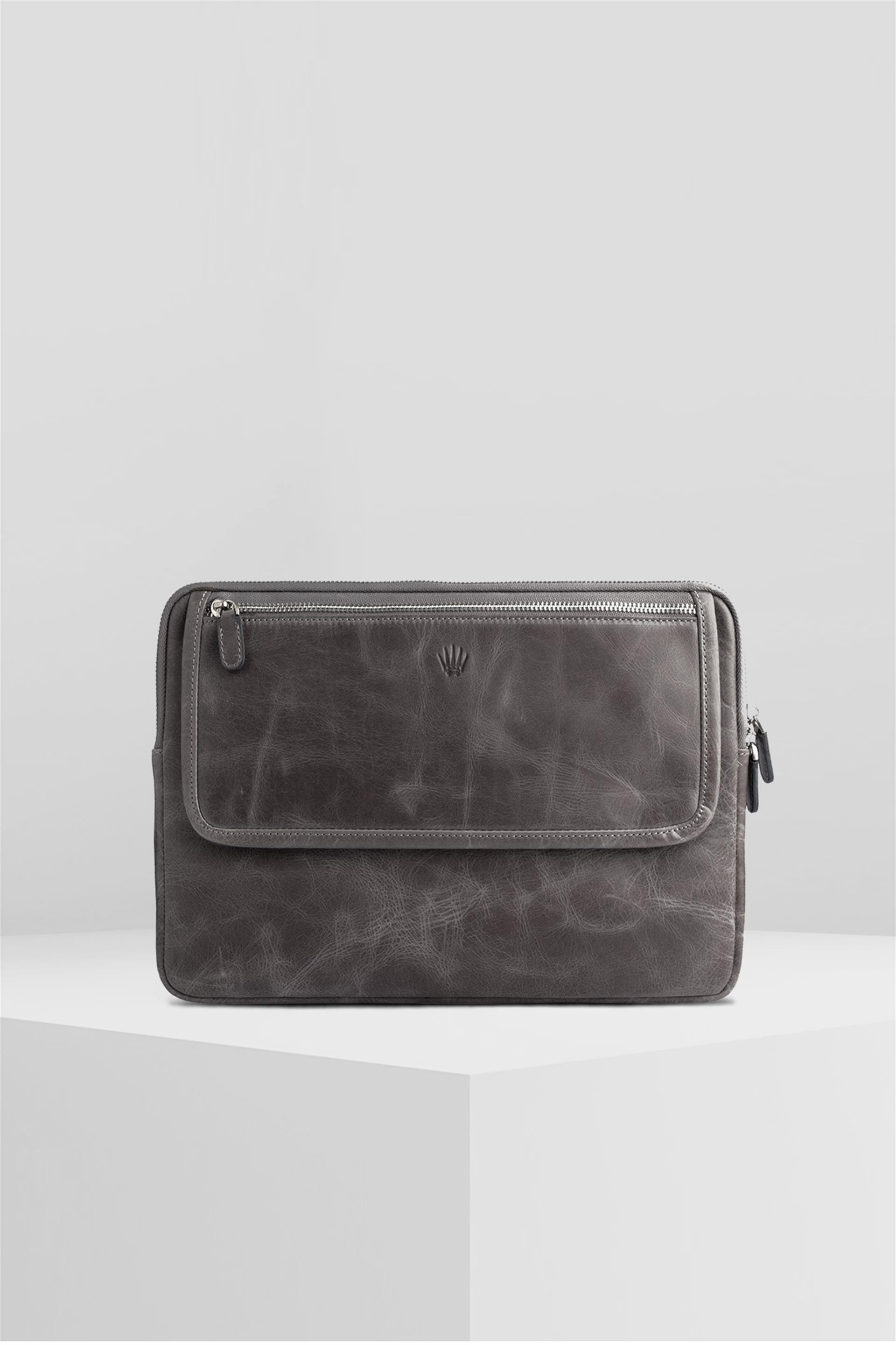 WRISTLET GREY HAKİKİ DERİ EL ÇANTASILAPTOP&EVRAK ÇANTASIWATCHOFROYALWRSTLTGWRISTLET GREY HAKİKİ DERİ EL ÇANTASI