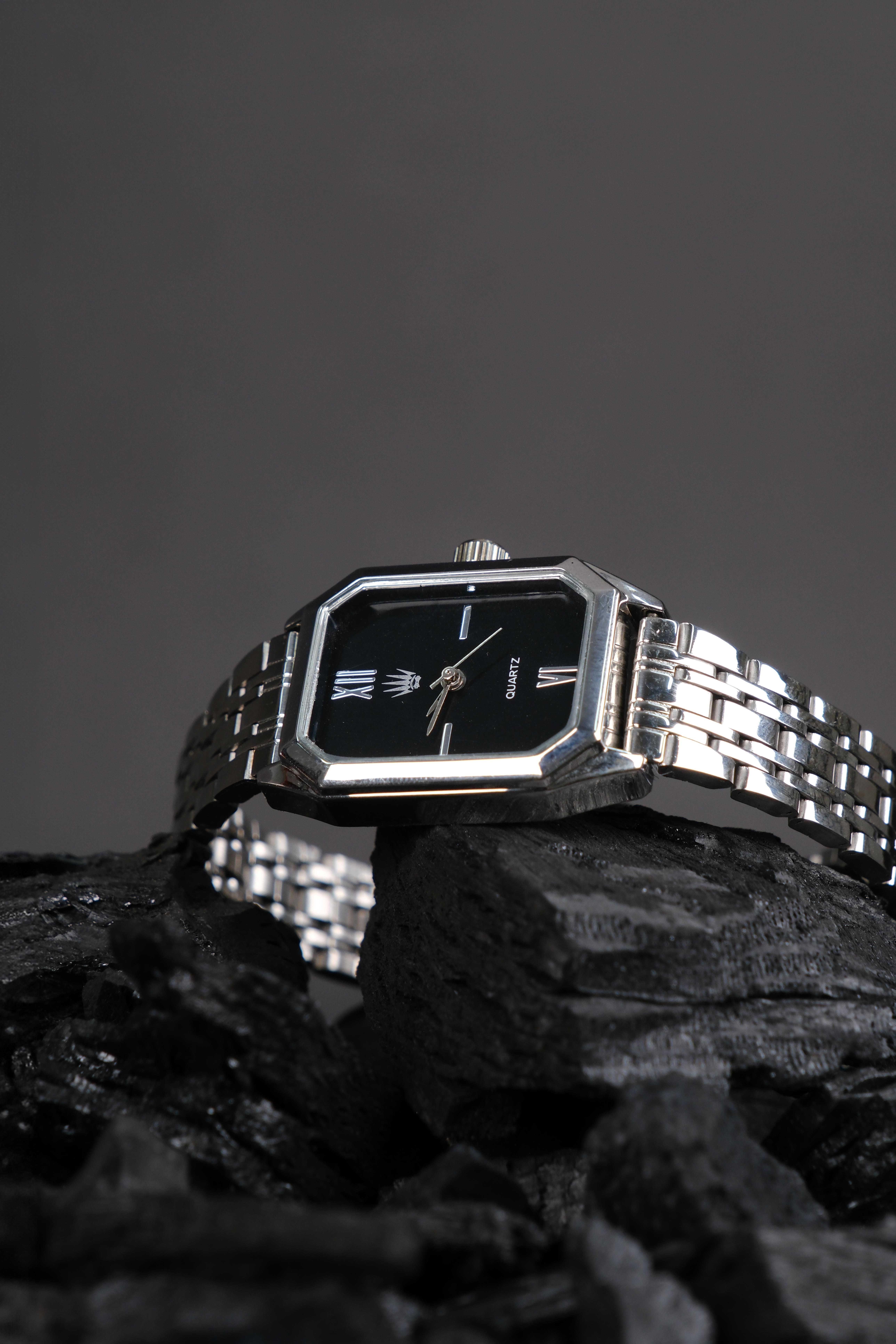 BELLA SILVER BLACK ÇELİK KADIN KOL SAATİSaatWATCHOFROYALBELLABELLA SILVER BLACK ÇELİK KADIN KOL SAATİ