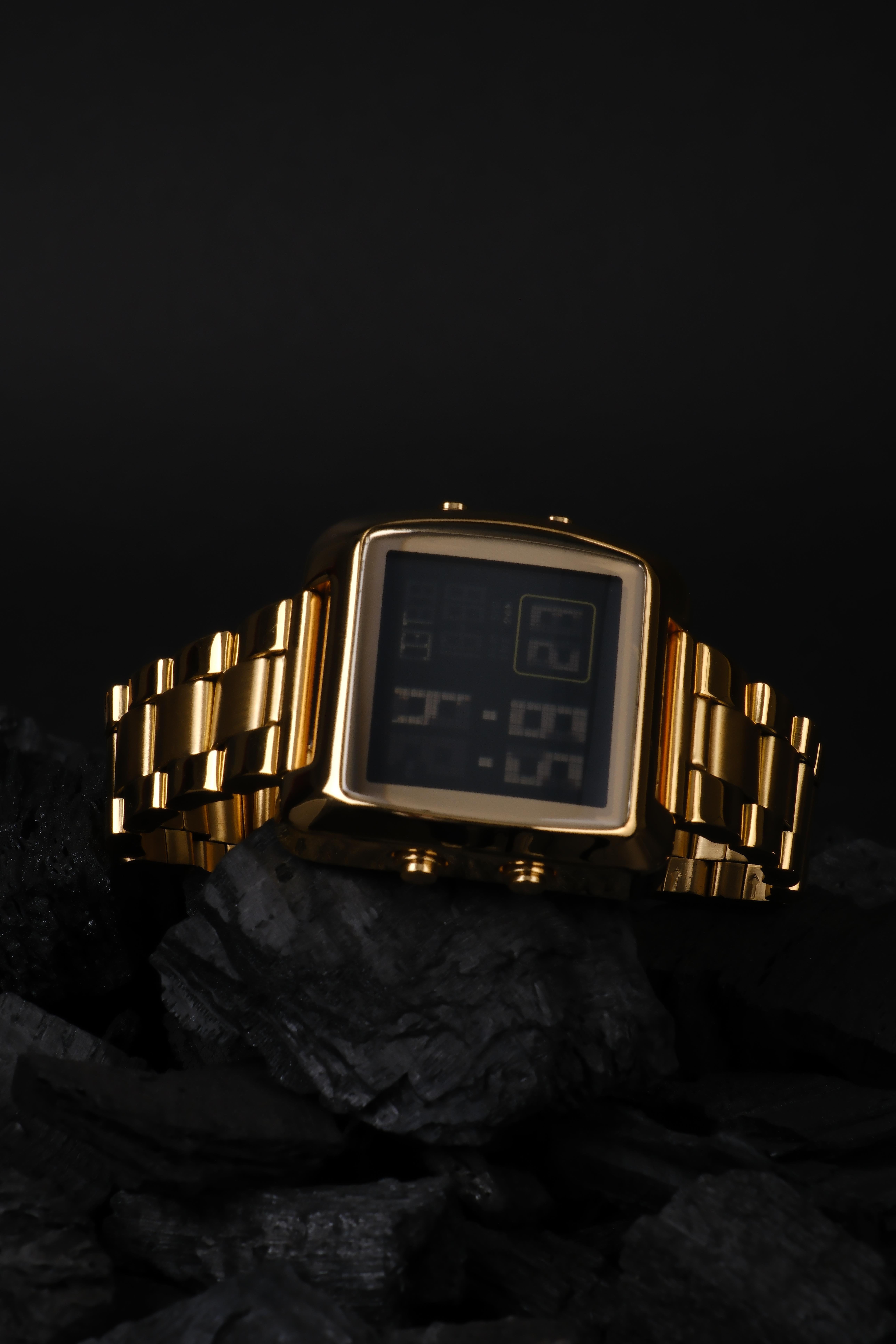 DIGITAL LED GOLD WRISTWATCHWatchesWATCHOFROYALDGTLGOLDLEDDIGITAL LED GOLD WRISTWATCH
