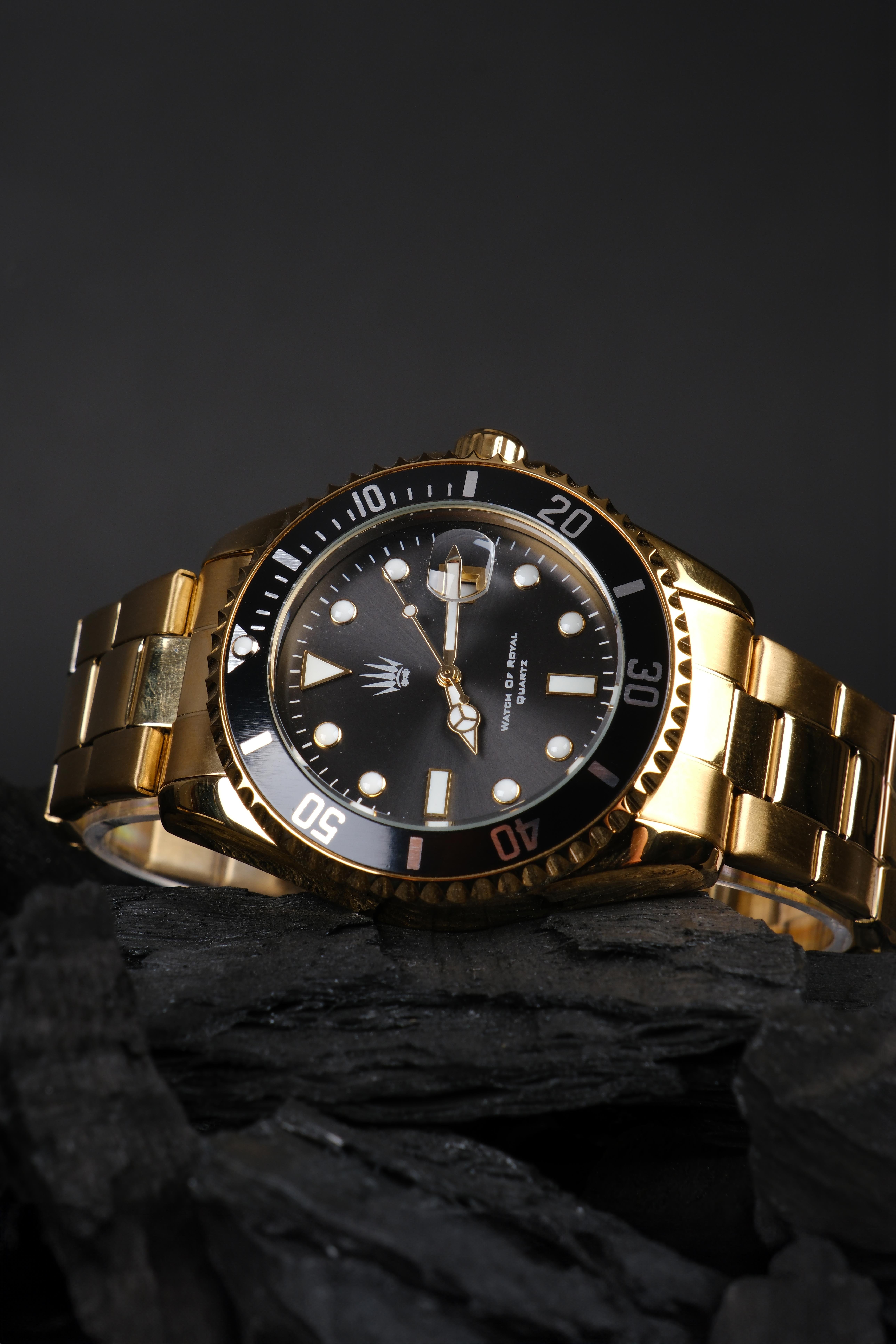 Bold Gold Black Çelik Kol SaatiWatchesWATCHOFROYALRichardBold Gold Black Çelik Kol Saati