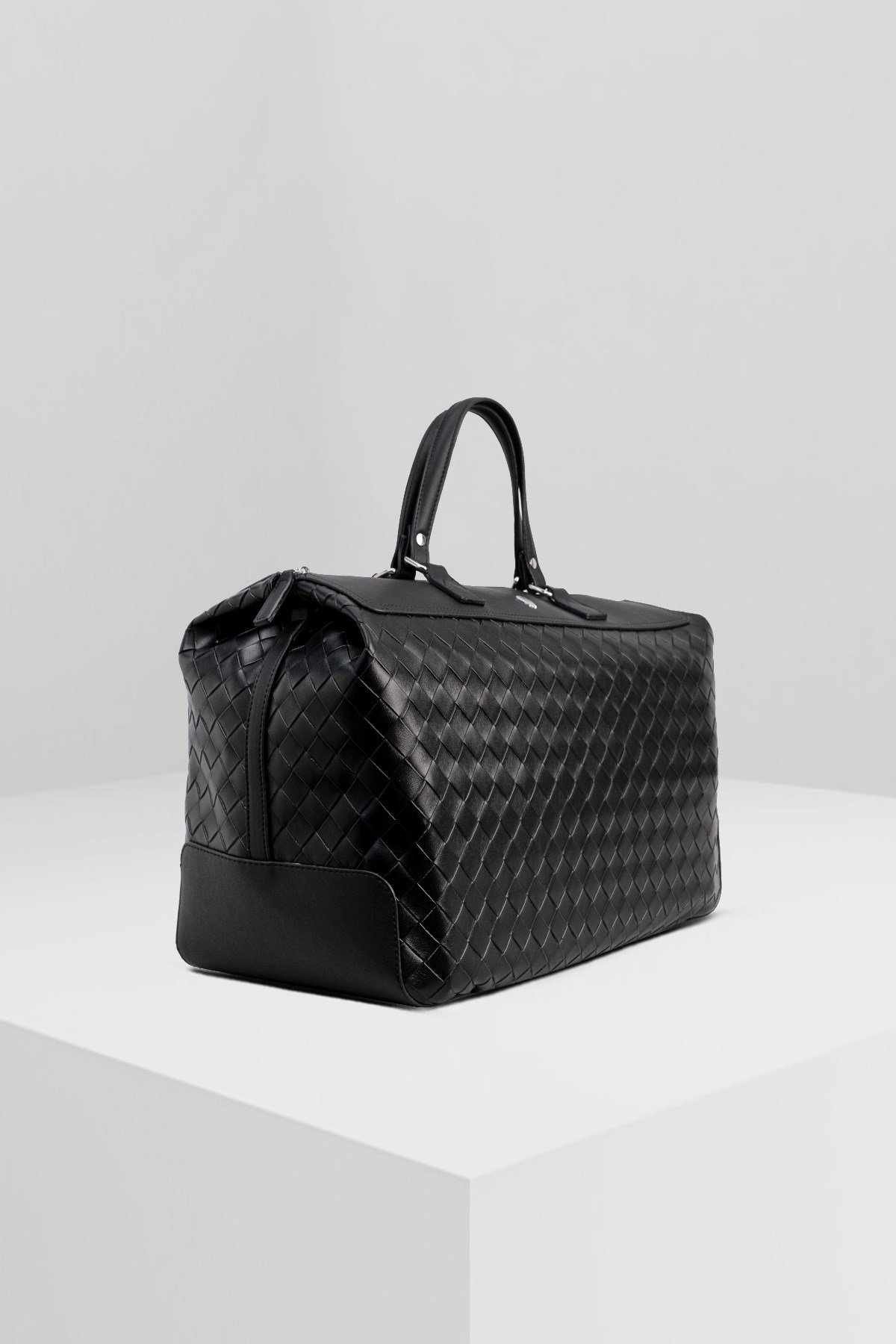 FELICITY TRAVEL BAG BLACKTRAVEL BAGWATCHOFROYALFELCTYTRAVLBAGBLACKFELICITY TRAVEL BAG BLACK
