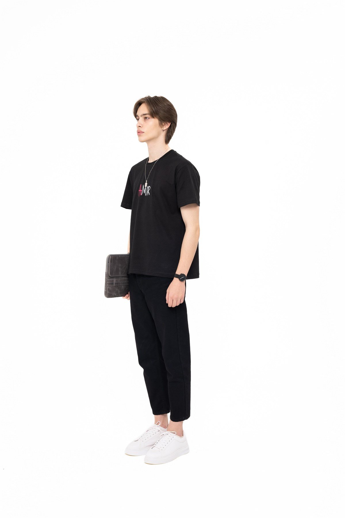 AMOR T-SHIRT BLACKT-SHIRTWATCH OF ROYALAMORBLACKAMOR T-SHIRT BLACK