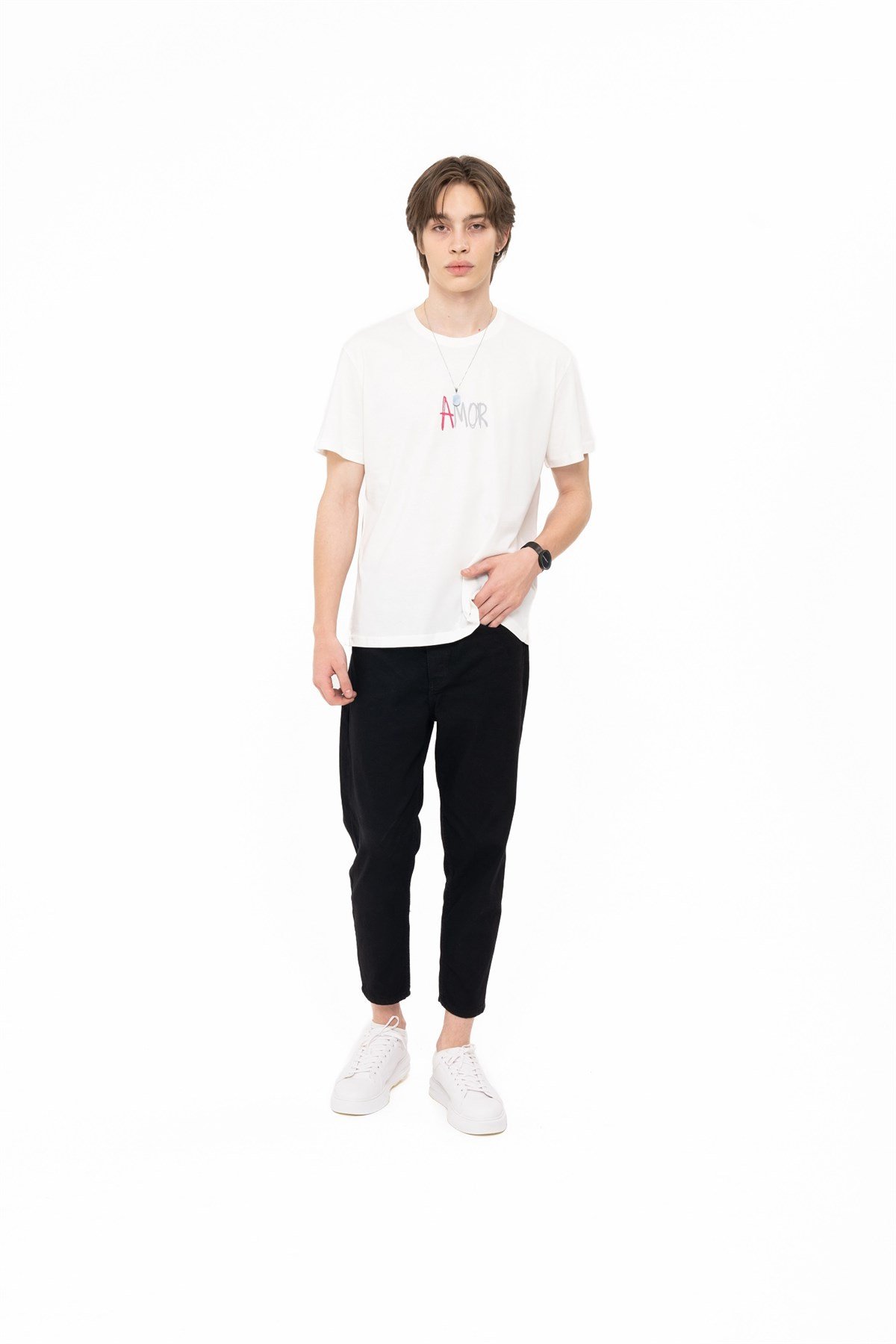 AMOR T-SHIRT WHITET-SHIRTWATCH OF ROYALAMORWHTAMOR T-SHIRT WHITE