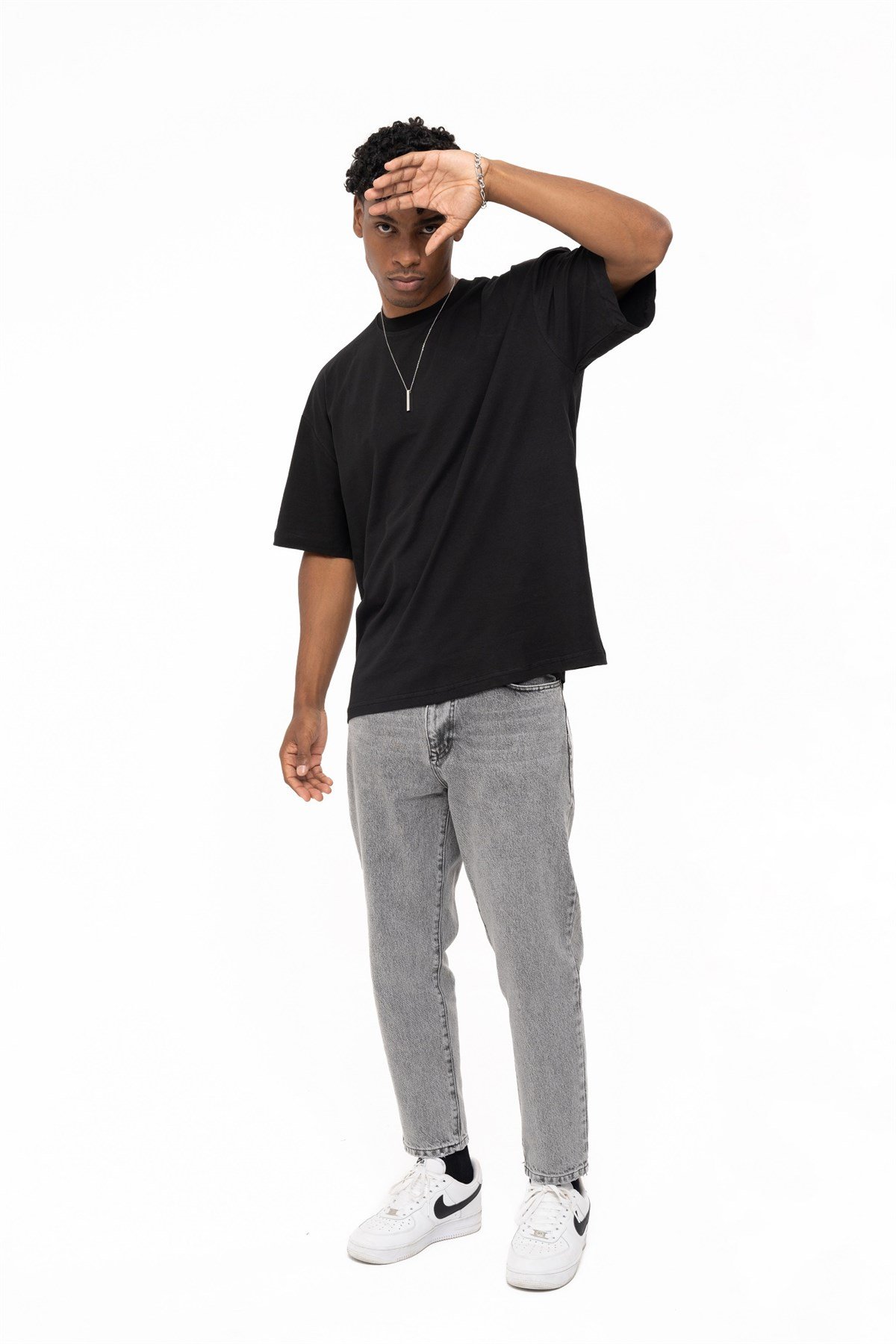 BASİC COLLECTİON BLACKT-SHIRTWATCH OF ROYALBSCBLACKBASİC COLLECTİON BLACK