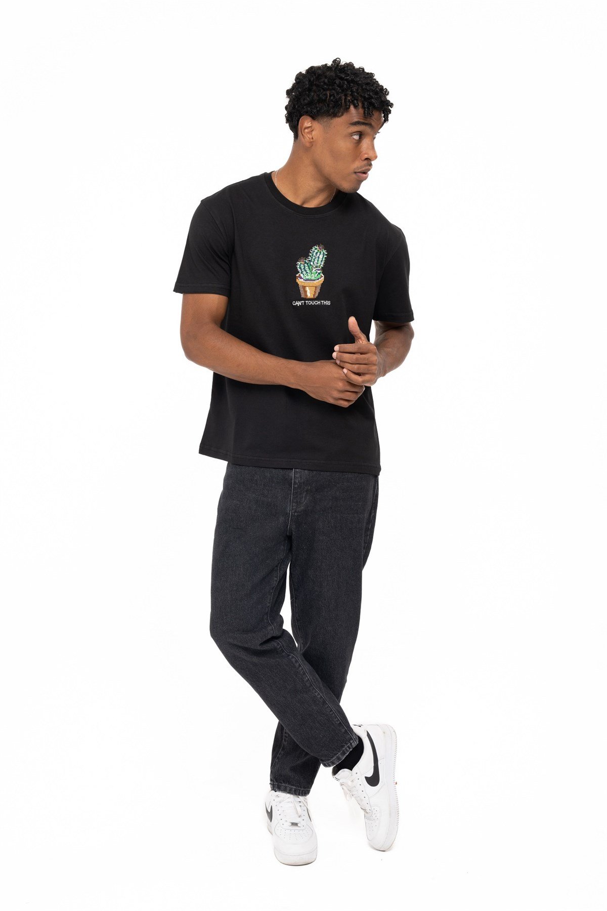 CACTUS T-SHIRT BLACKT-SHIRTWATCH OF ROYALCACTUSBLACKCACTUS T-SHIRT BLACK