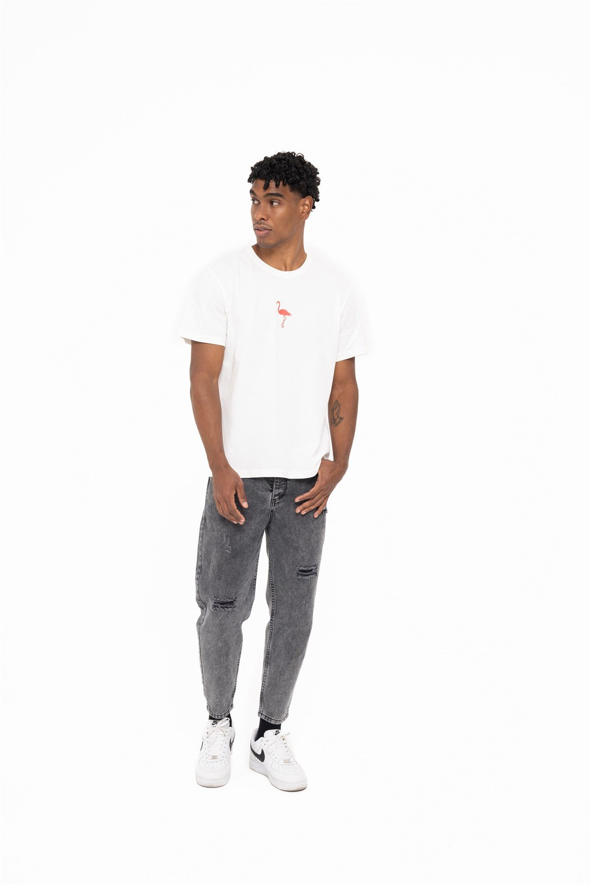FLAMINGO T-SHIRT WHITET-SHIRTWATCH OF ROYALFLMNGWHTEFLAMINGO T-SHIRT WHITE