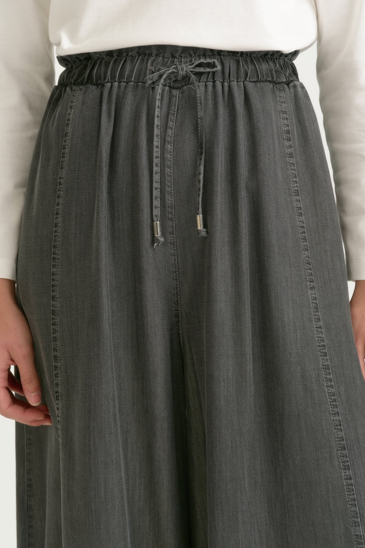 Beli Fırfırlı Lyocell Bol Paça Pantolon  Füme