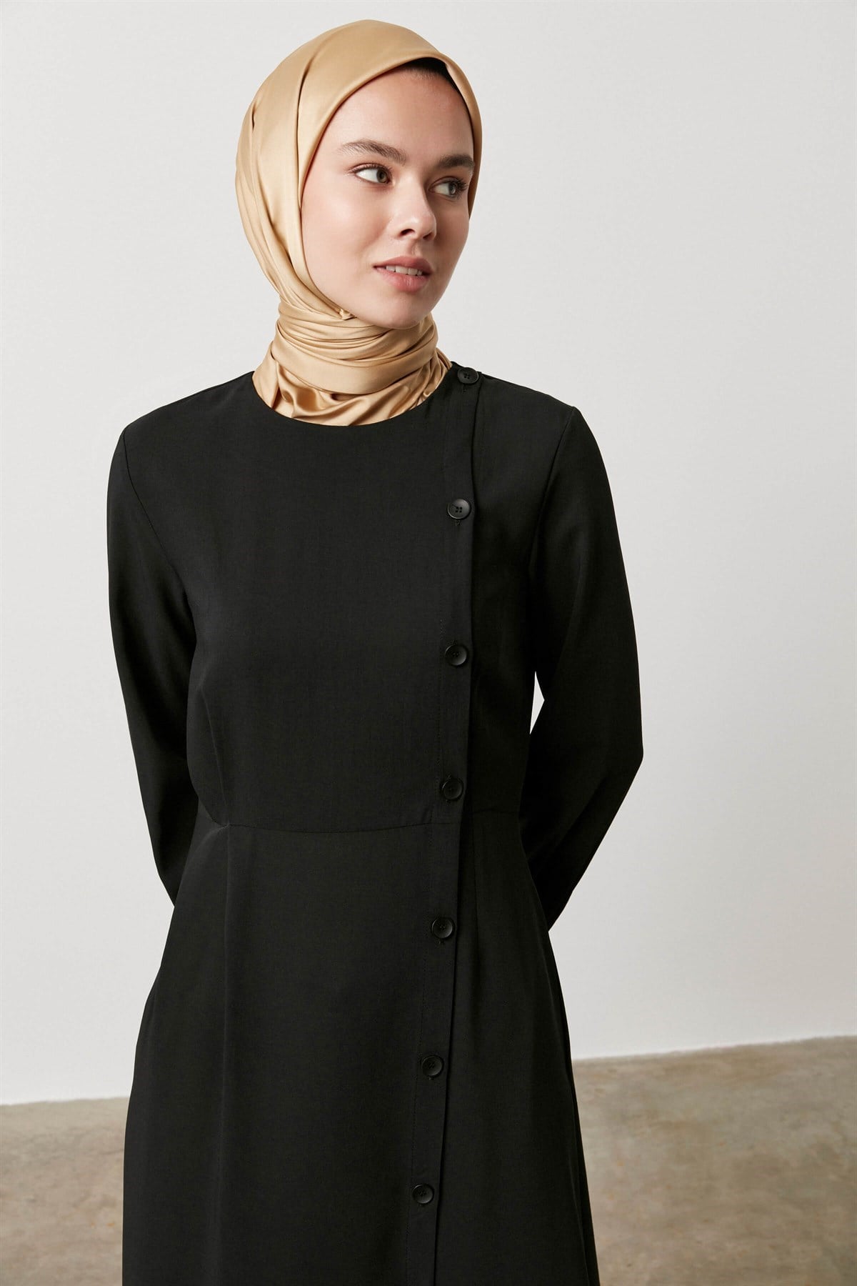 Markasız Ferace Siyah_modest