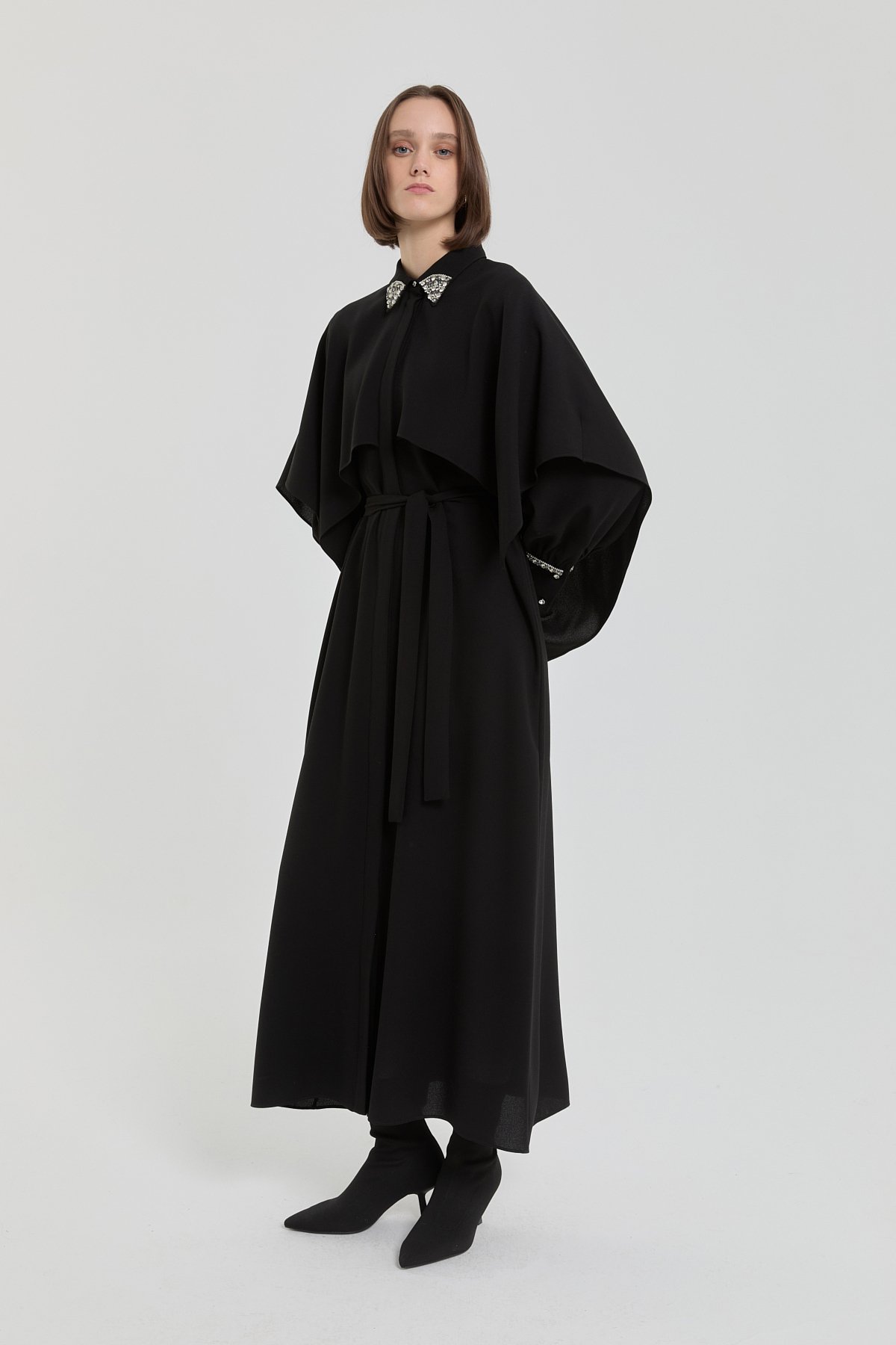 MY312 Elbise Pelerin Detaylı Taşlı Elbise  Siyah_modest