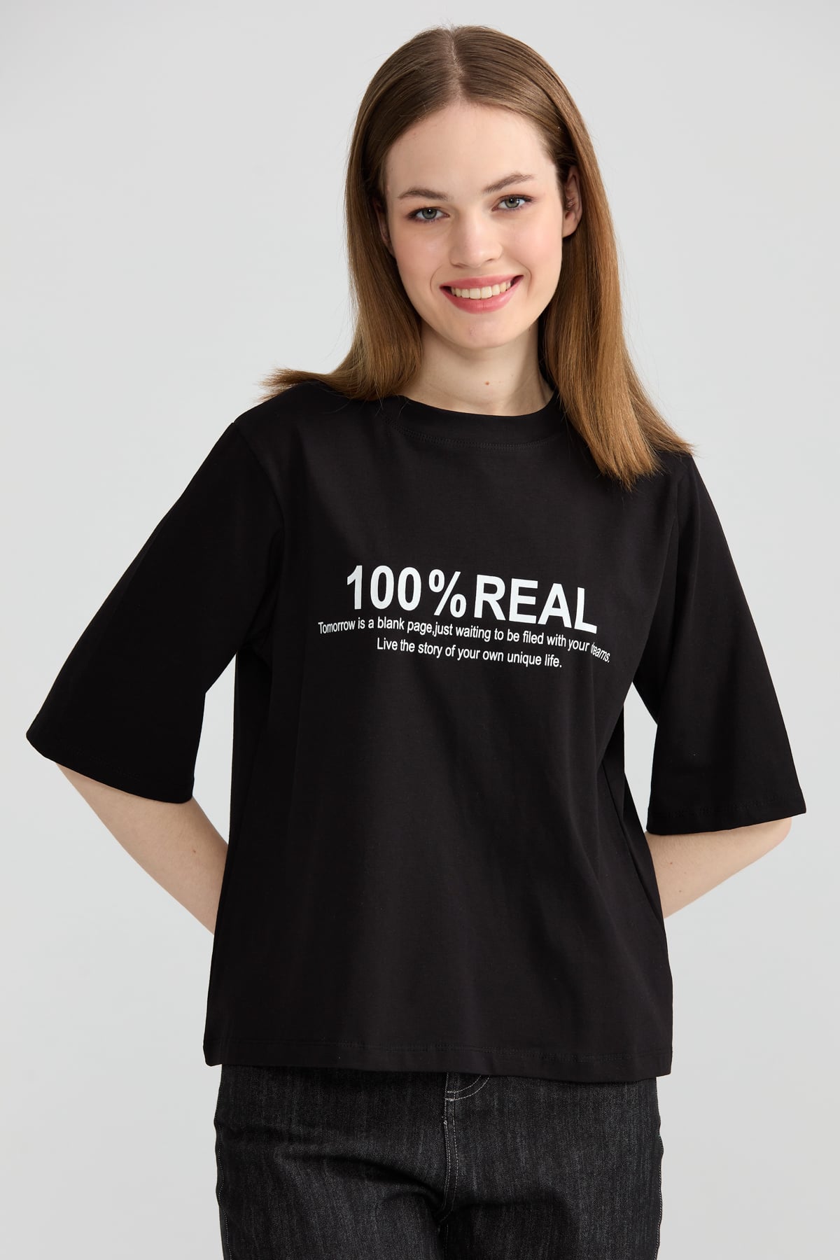 NİHAN T-Shirt Nihan %100 Real Baskılı Oversize Kısa T-Shirt  Siyah_modest