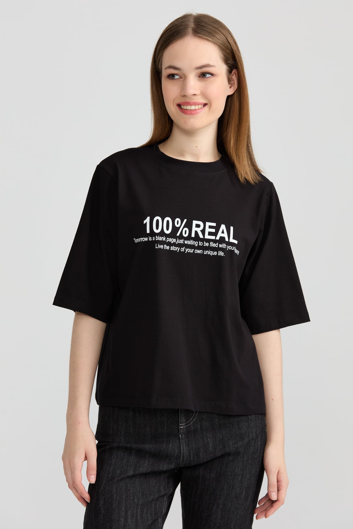 NİHAN T-Shirt Nihan %100 Real Baskılı Oversize Kısa T-Shirt  Siyah_modest