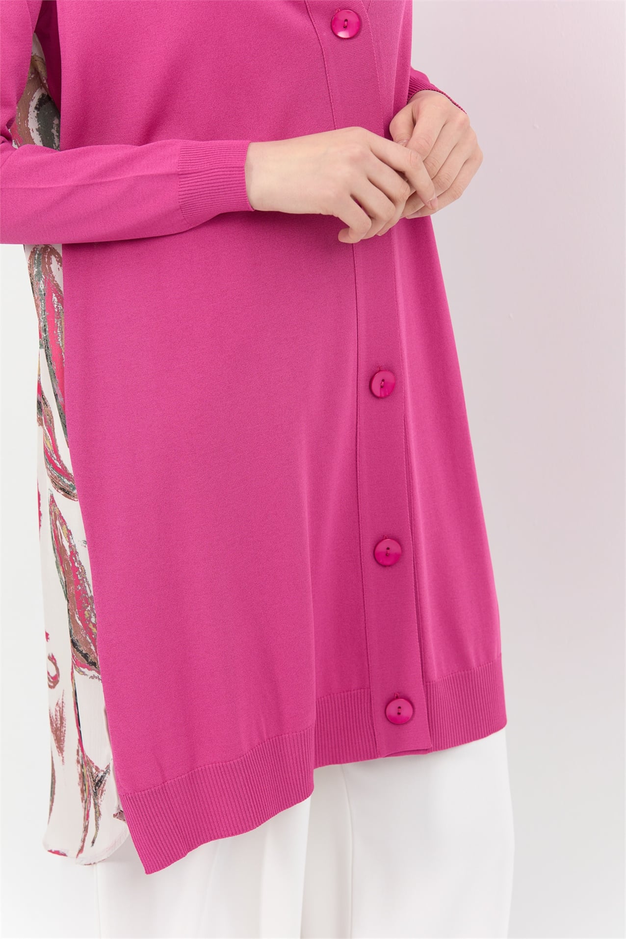 NİHAN Uzun Hırka Nihan Arkası Şal Desenli Rayon Uzun Hırka  Fuşya_modest