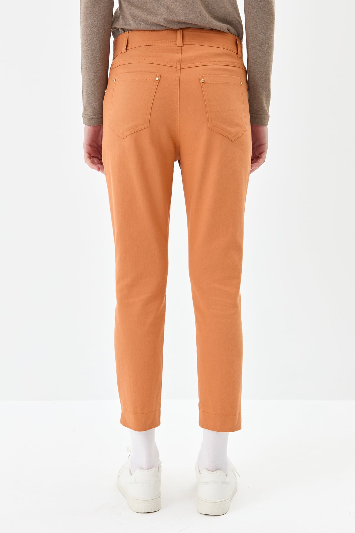 NİHAN Pants Nihan Dar Paça Kanvas Pantolon  Soğan Kabuğu_modest