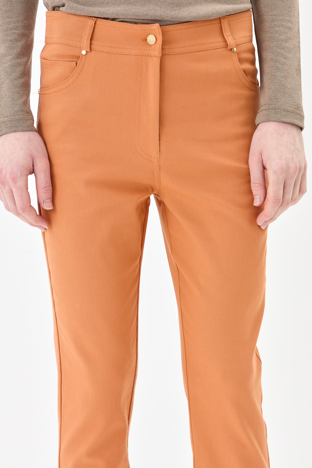 NİHAN Pants Nihan Dar Paça Kanvas Pantolon  Soğan Kabuğu_modest