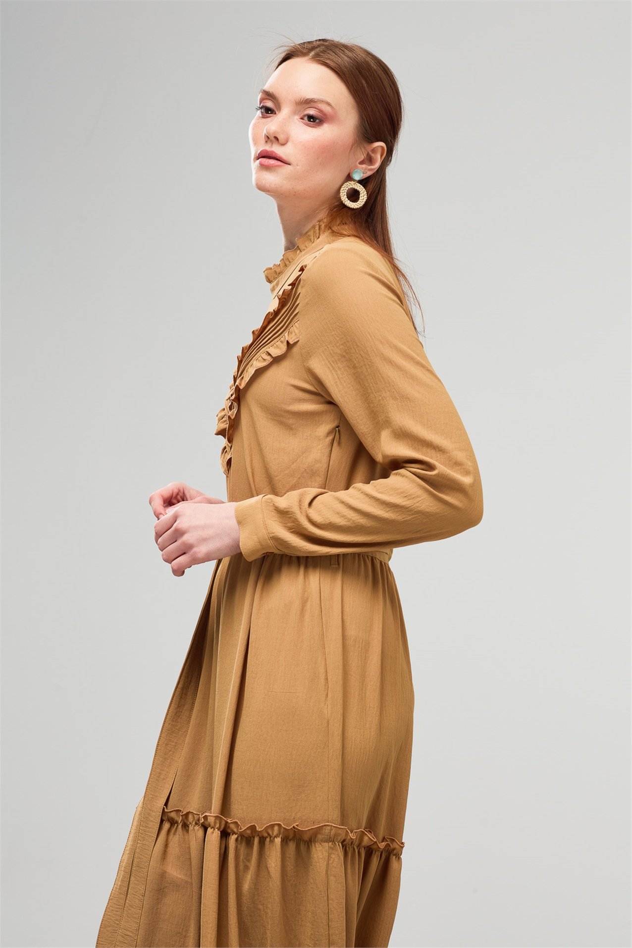 NİHAN Elbise Nihan Fırfır Detaylı Kuşaklı Elbise  Camel_modest