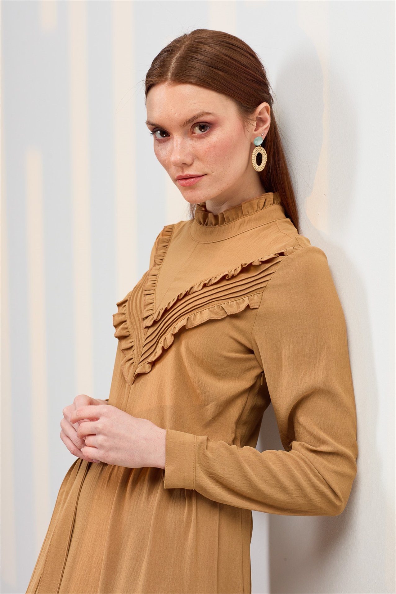 NİHAN Elbise Nihan Fırfır Detaylı Kuşaklı Elbise  Camel_modest