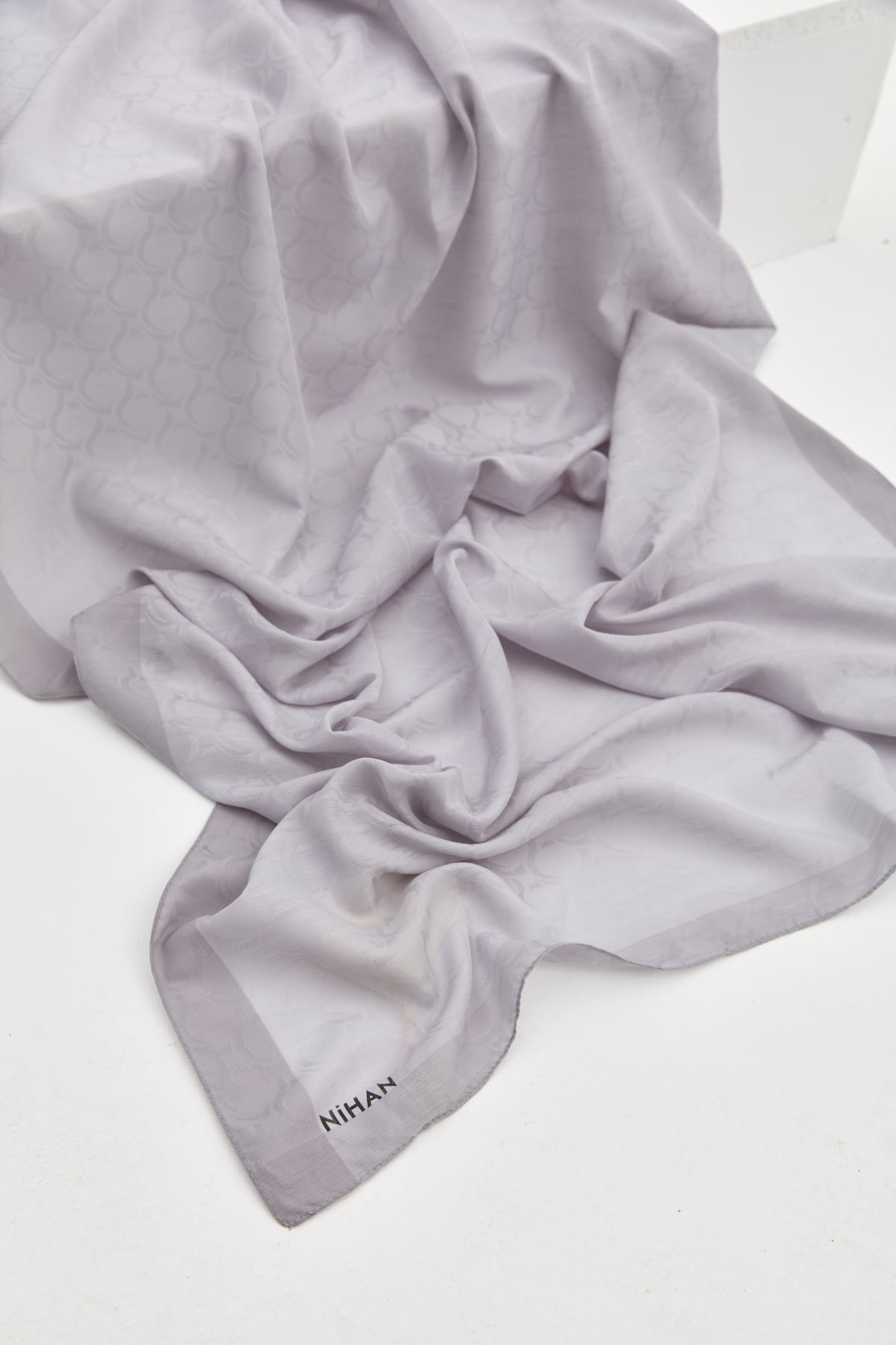 NİHAN Stil Şal Nihan Jakar Desenli Şal  Gümüş_modest