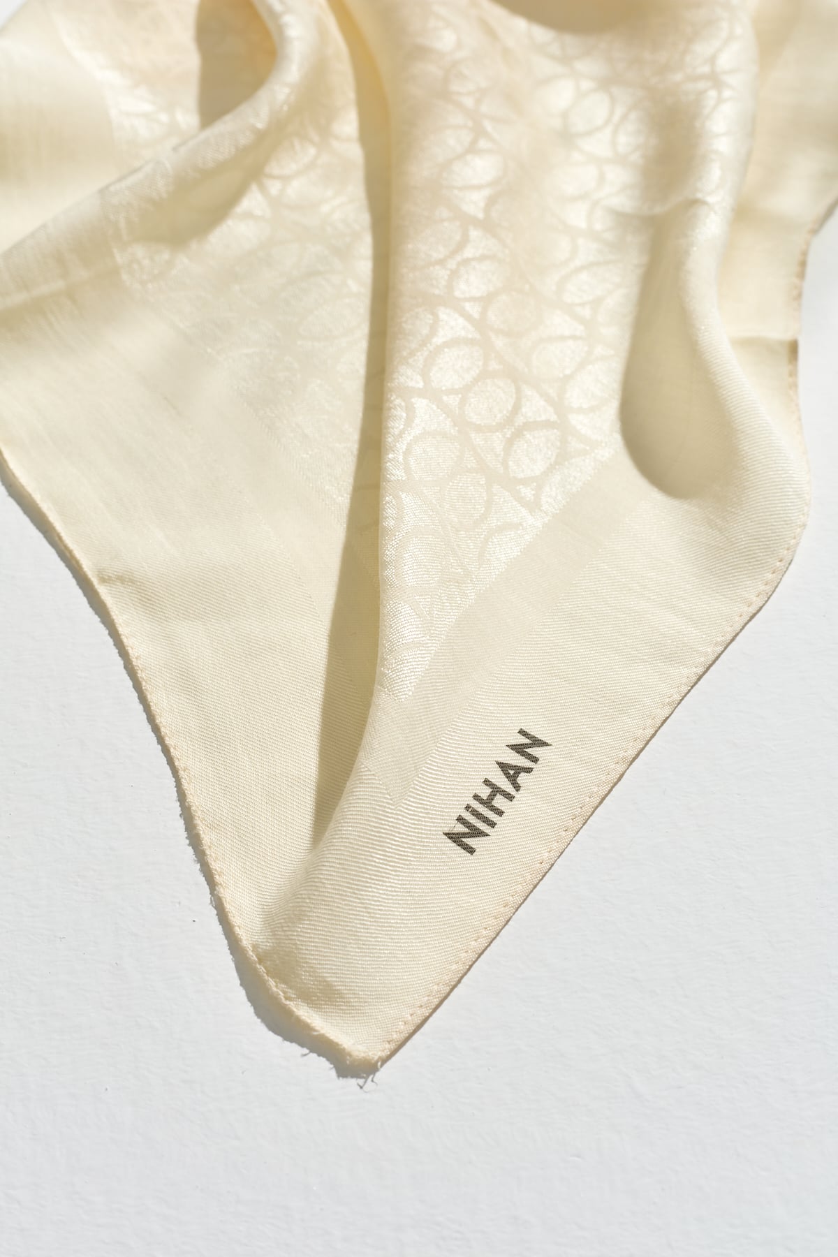NİHAN Scarfs Nihan Jakarlı Pamuk Lyocell Eşarp  Ekru_modest