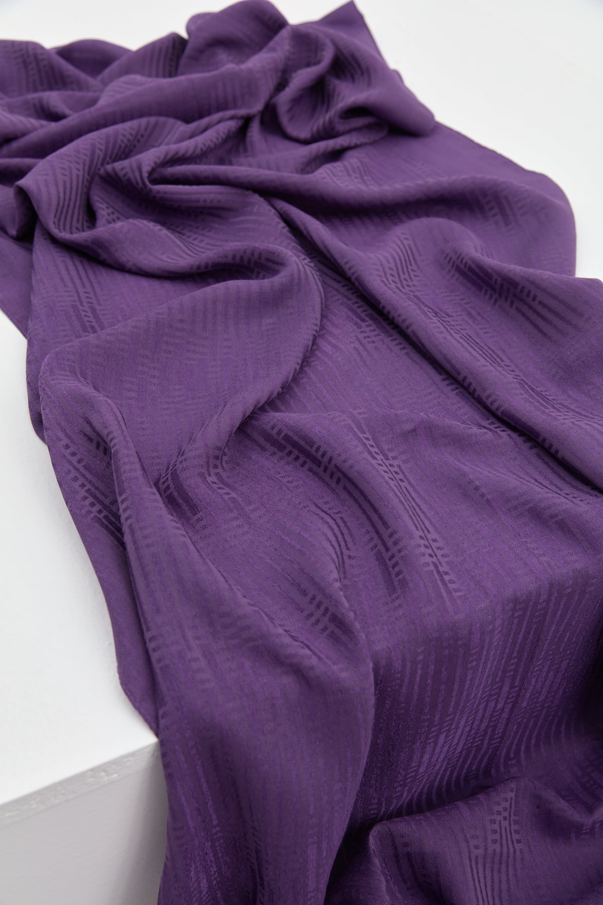 NİHAN Shawl Nihan Jakarlı Pamuk Lyocell Şal  Mürdüm_modest
