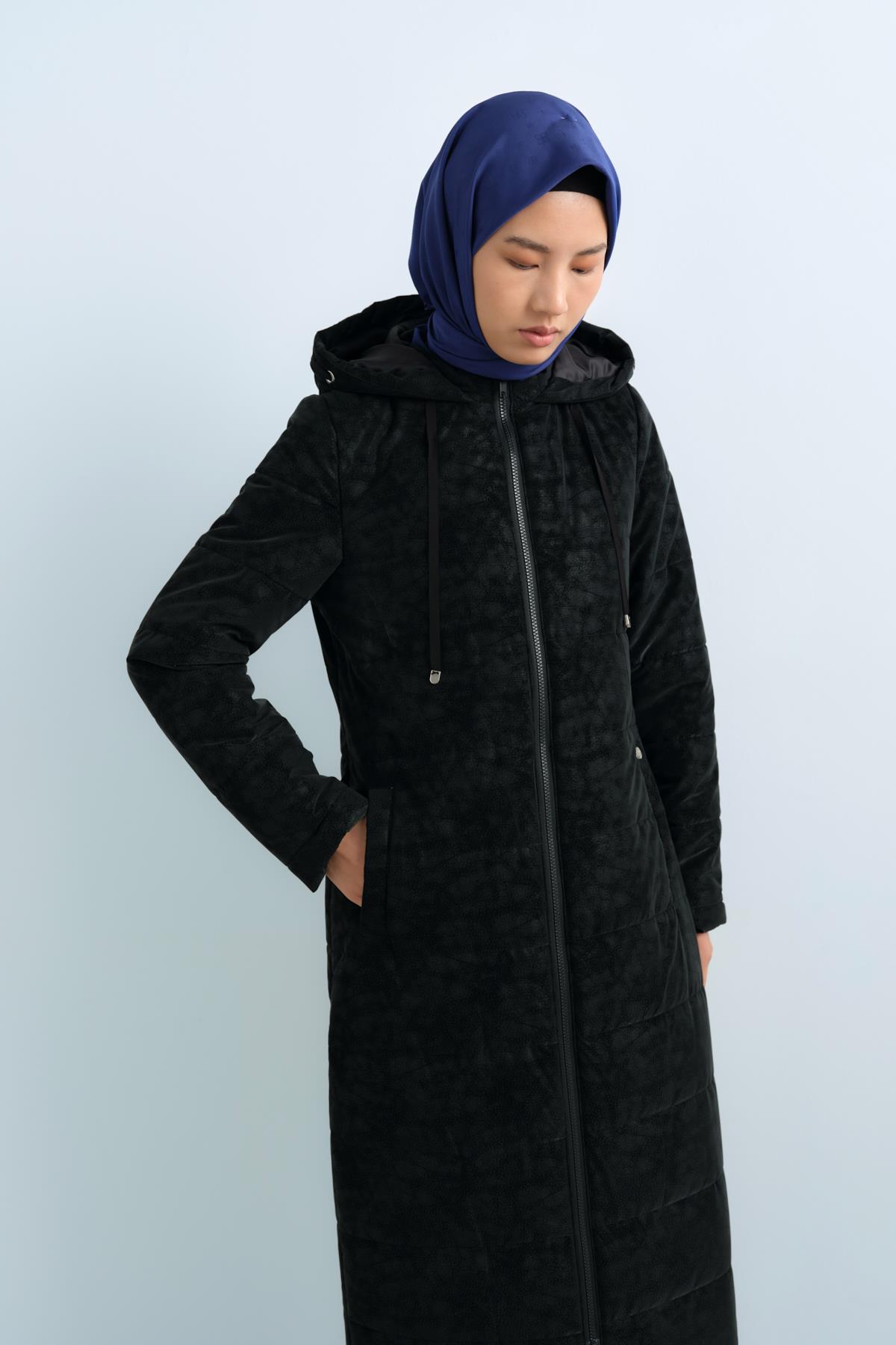 NİHAN Manto Nihan Kapşonlu Kapitone Manto  Siyah_modest