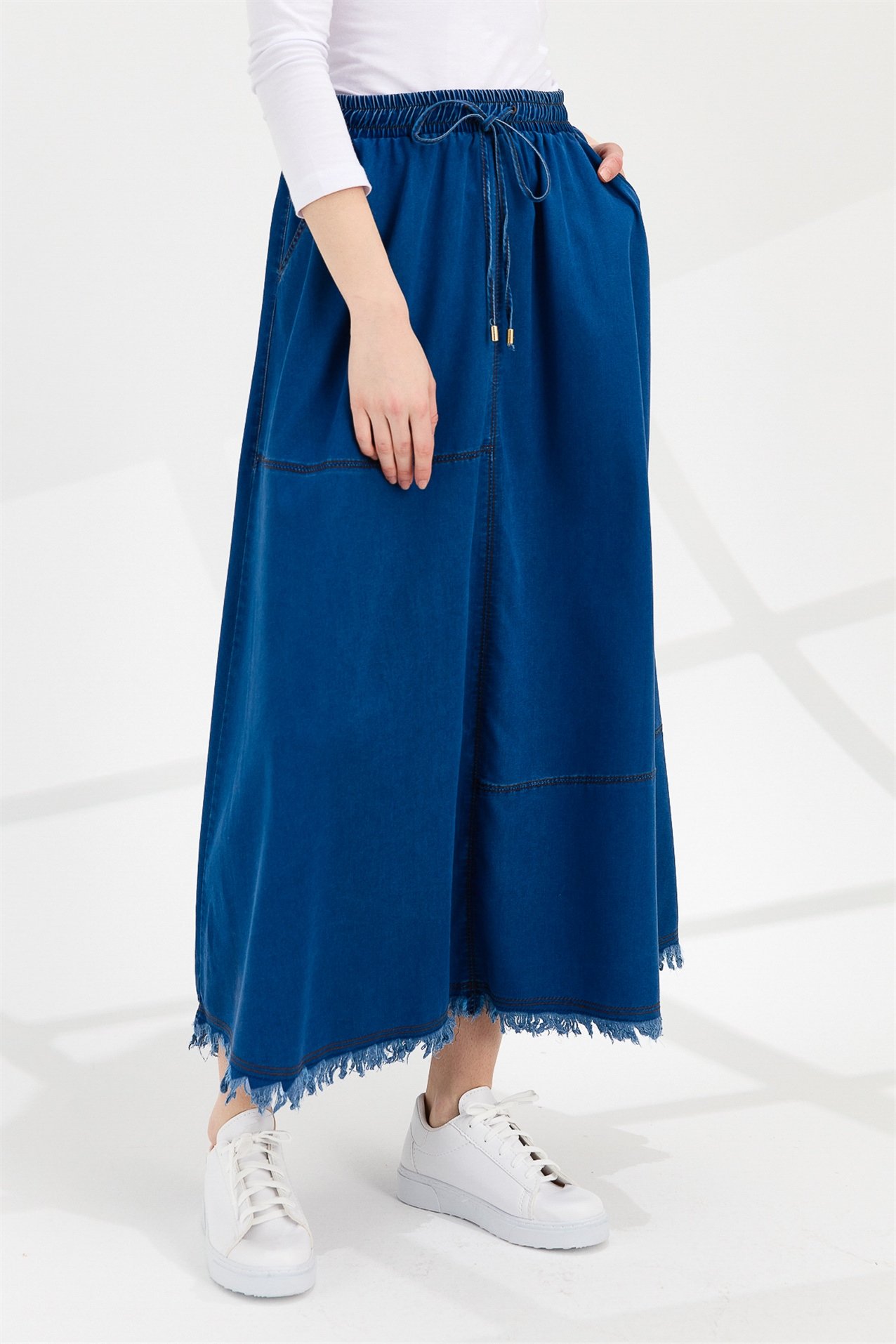 NİHAN Etek Nihan  Kesikli Açılımlı Beli Lastikli Tencel Etek  İndigo_modest