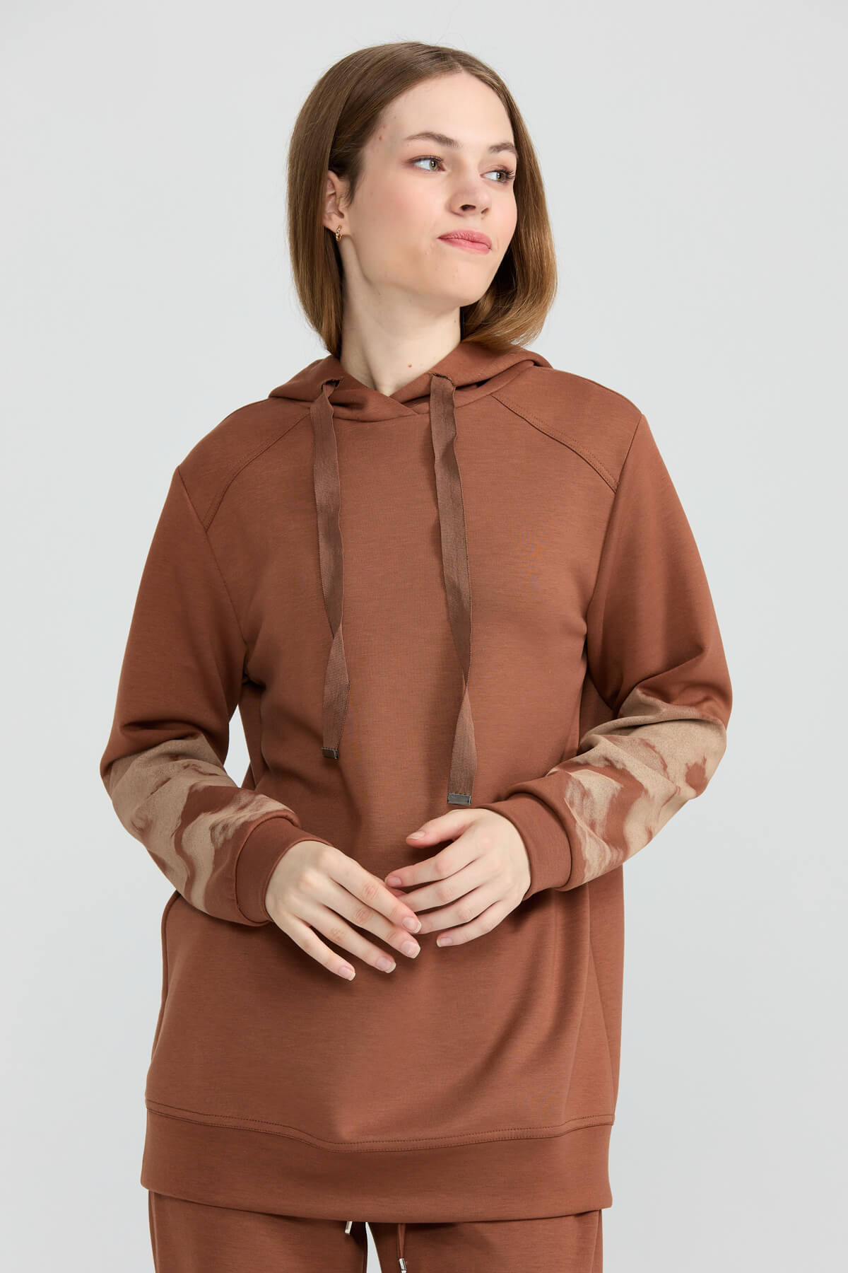 NİHAN Sweat Nihan Kolları Baskılı Sweat  Kahve_modest