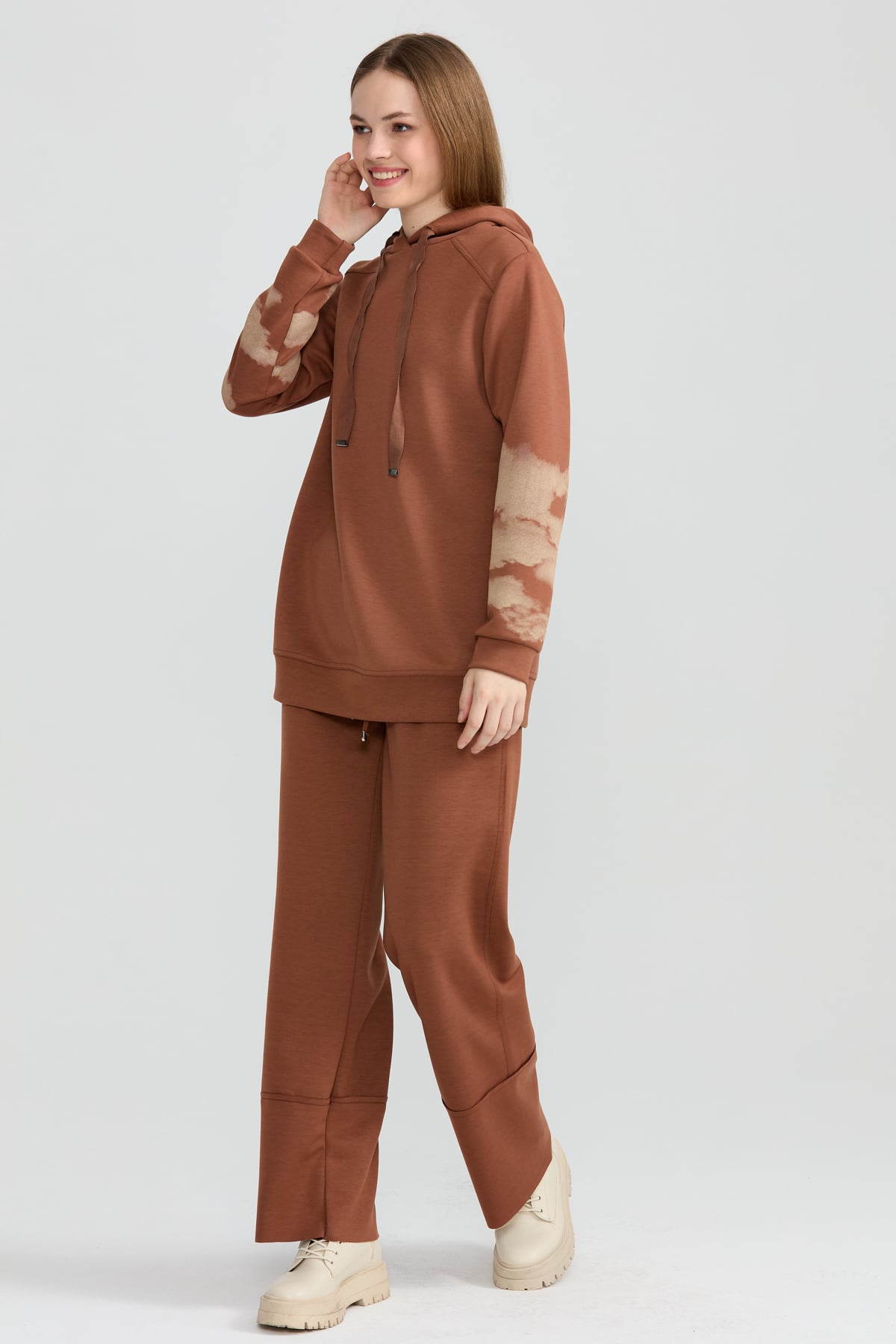 NİHAN Sweat Nihan Kolları Baskılı Sweat  Kahve_modest