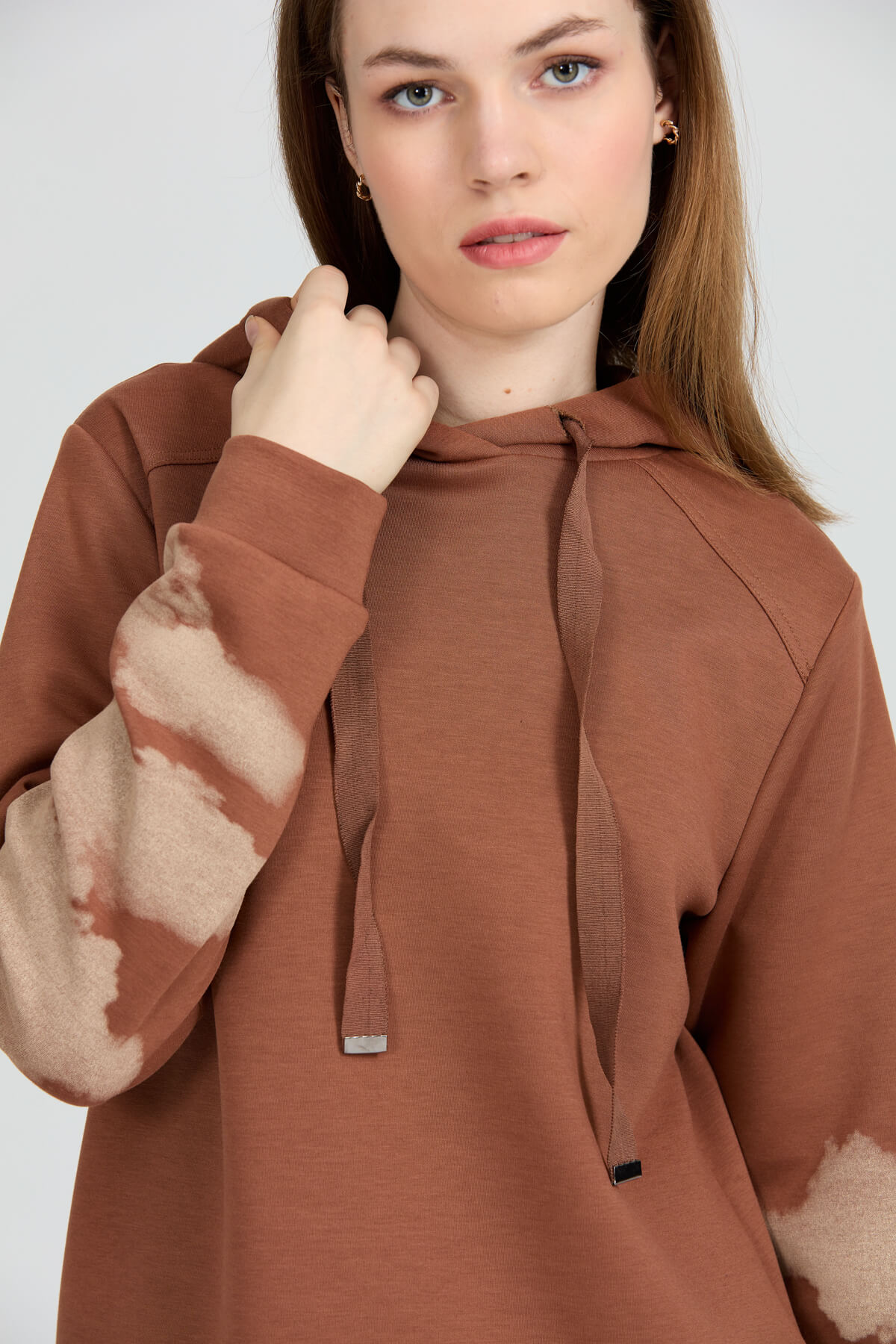 NİHAN Sweat Nihan Kolları Baskılı Sweat  Kahve_modest