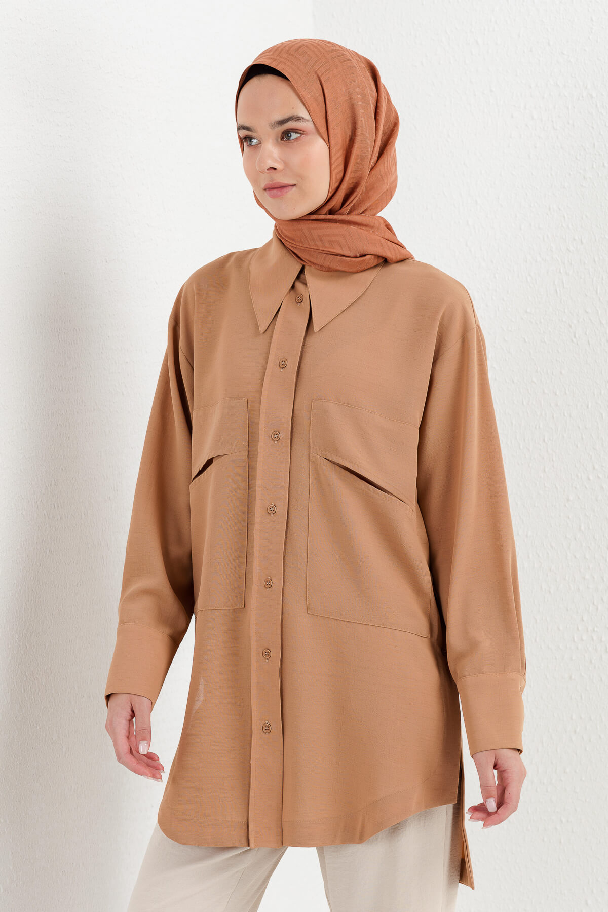 NİHAN Tunik Nihan Oversize Gömlek Yaka Tunik  Camel_modest