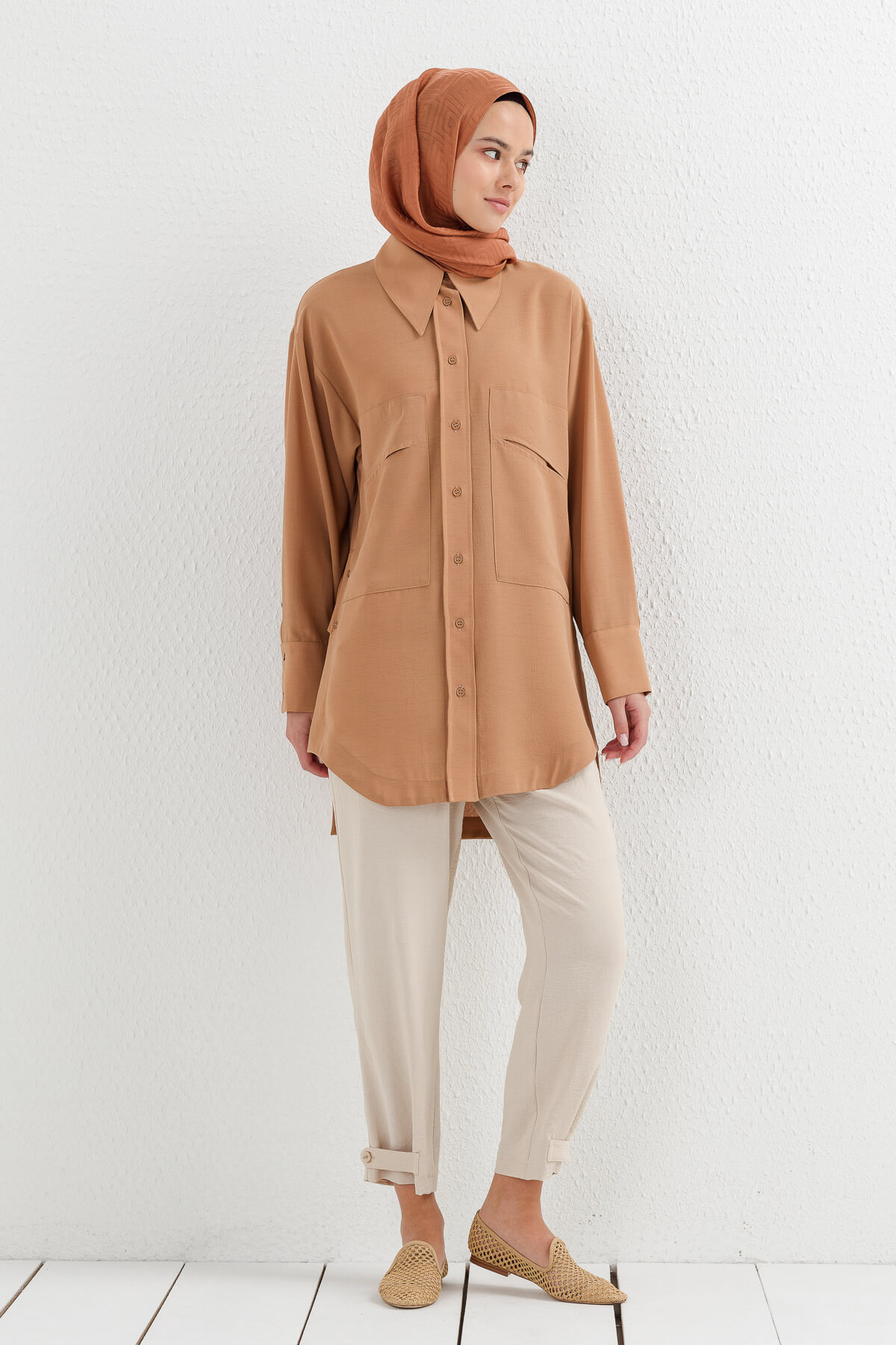 NİHAN Tunik Nihan Oversize Gömlek Yaka Tunik  Camel_modest