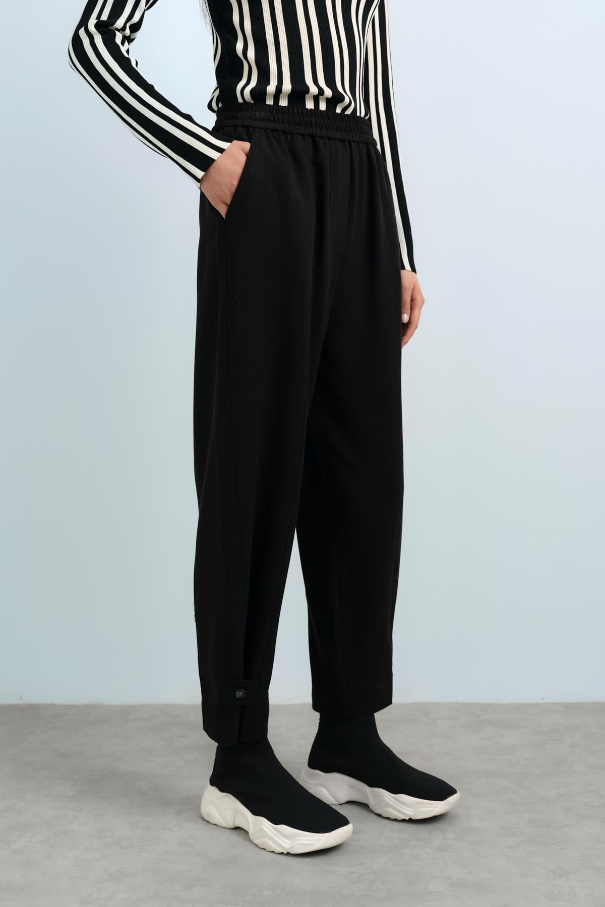 NİHAN Pants Nihan Paçası Düğmeli Pantolon  Siyah_modest