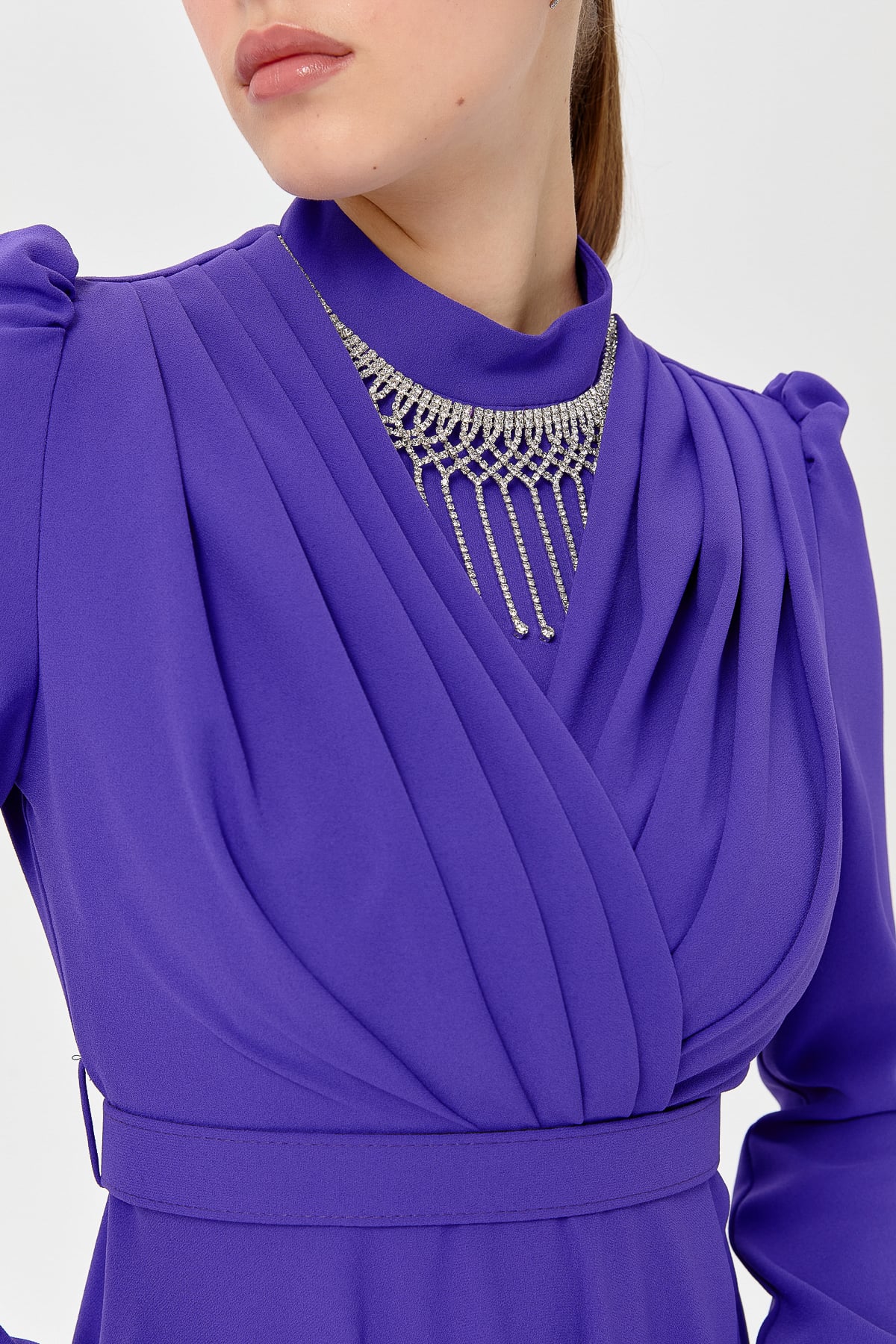 NİHAN Dress Nihan Taş Aksesuarlı Yaka Detaylı Elbise  Mor_modest