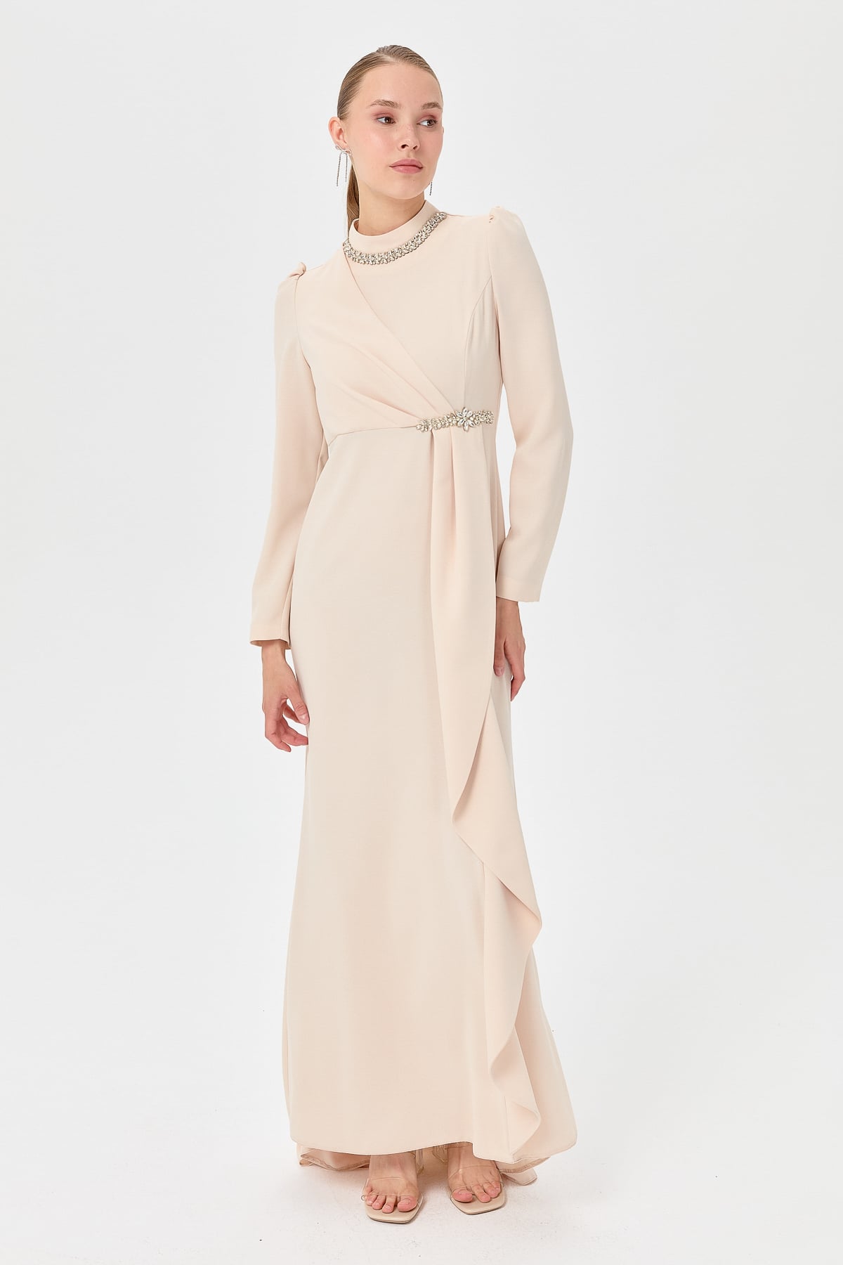 NİHAN Dress Nihan Taş Detaylı Volanlı Elbise  Bej_modest