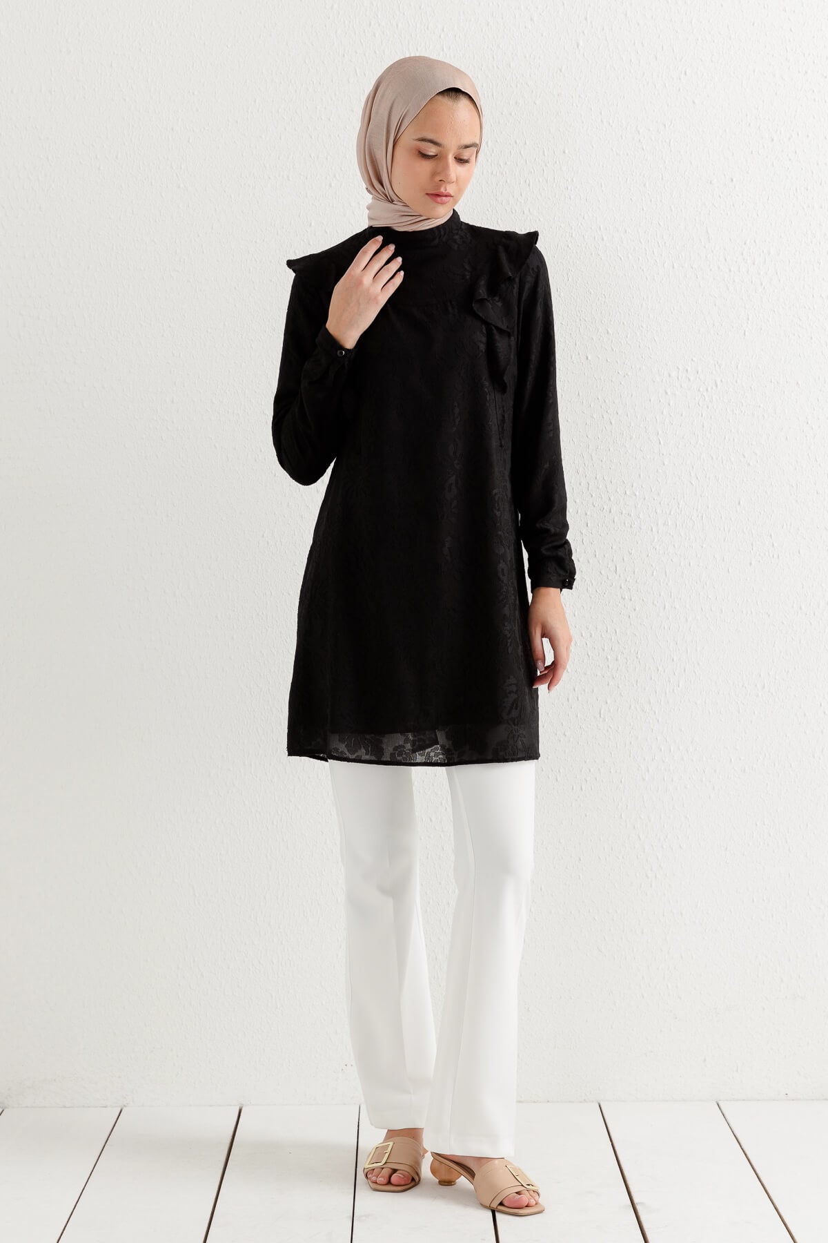 NİHAN Tunik Nihan Volan Detaylı Tunik  Siyah_modest