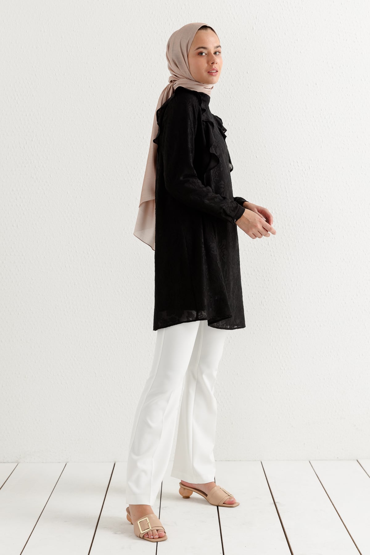 NİHAN Tunik Nihan Volan Detaylı Tunik  Siyah_modest