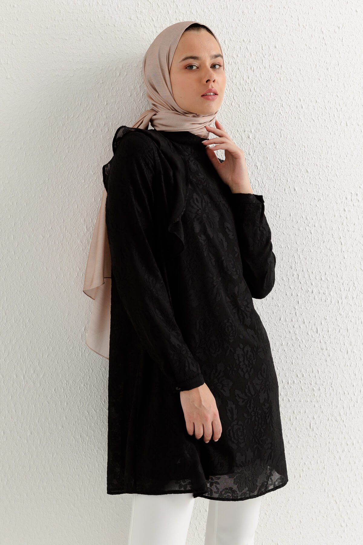 NİHAN Tunik Nihan Volan Detaylı Tunik  Siyah_modest