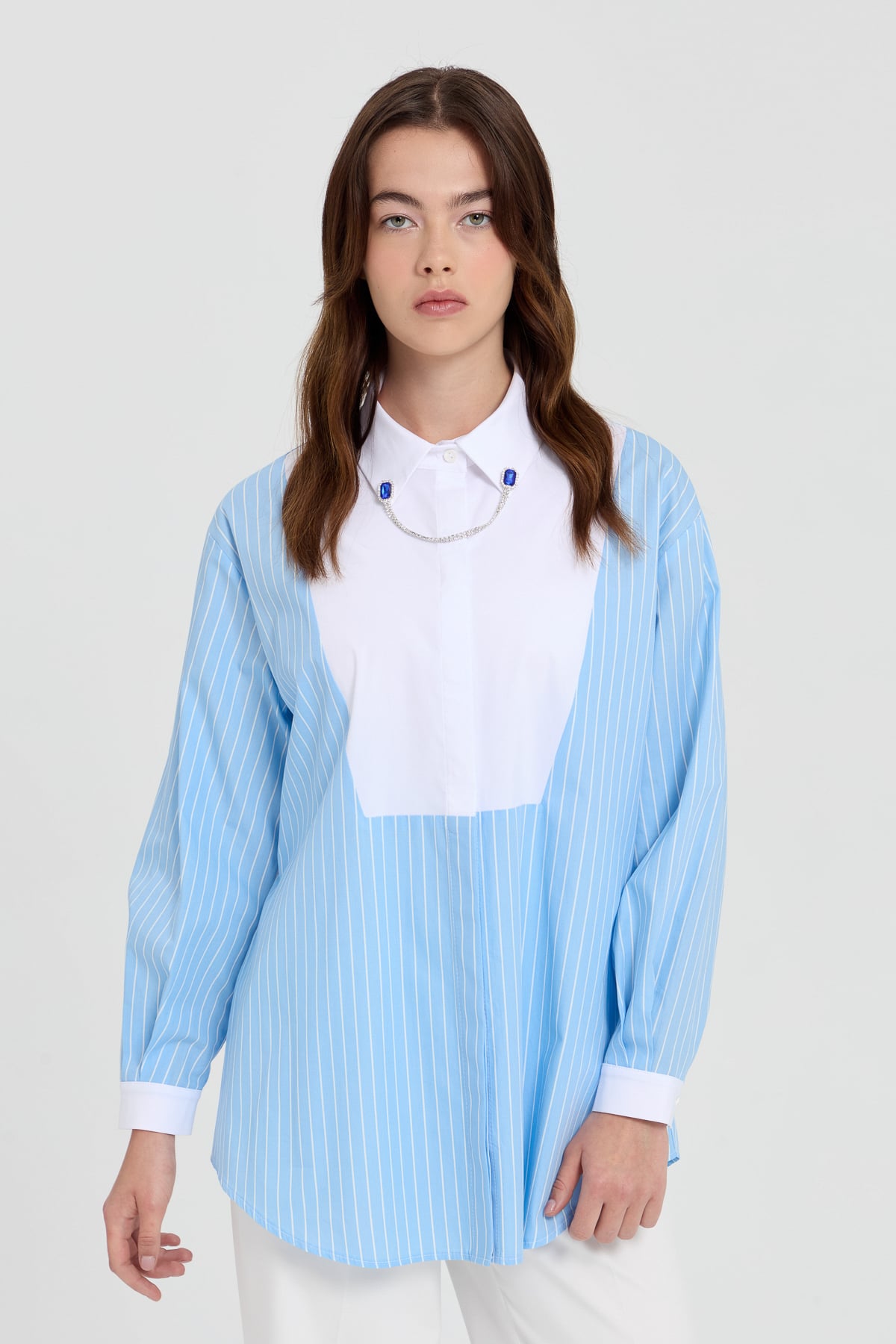 NİHAN Tunik Nihan Yaka Aksesuarlı Çizgili Poplin Tunik  Açık Mavi_modest