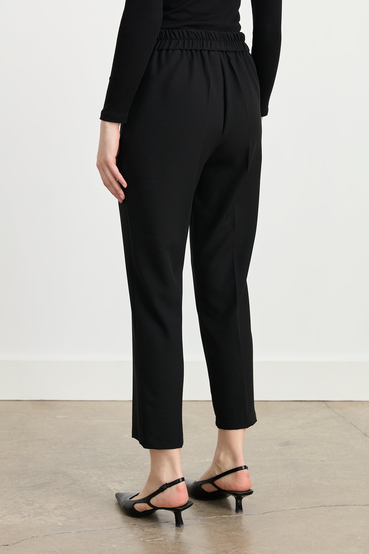 NİHAN Pants Nihan Arka Beli Lastikli Havuç Pantolon  Siyah_modest
