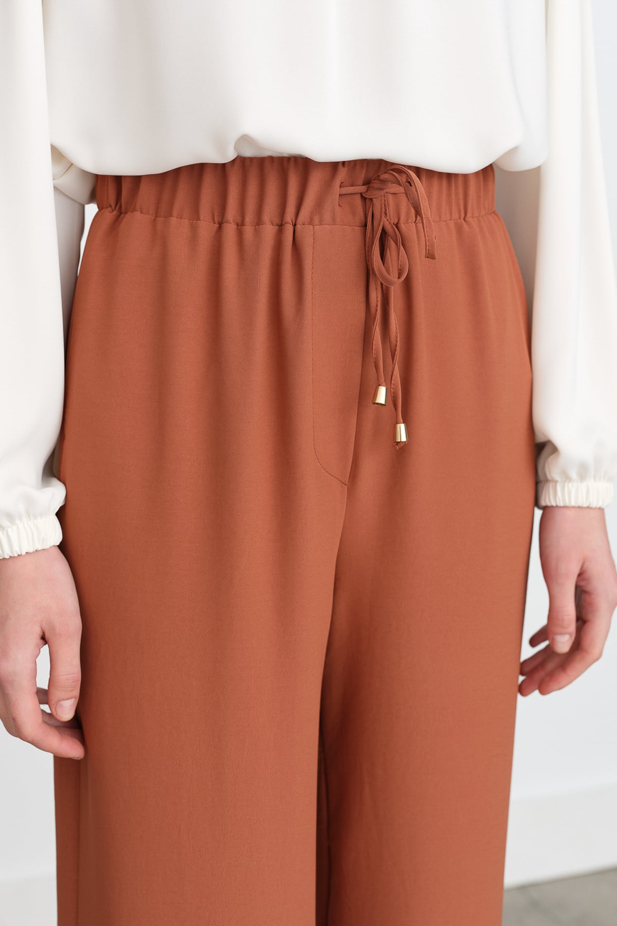 NİHAN Pantolon Nihan Beli Lastikli Bol Paça Pantolon  Açık Kahve_modest