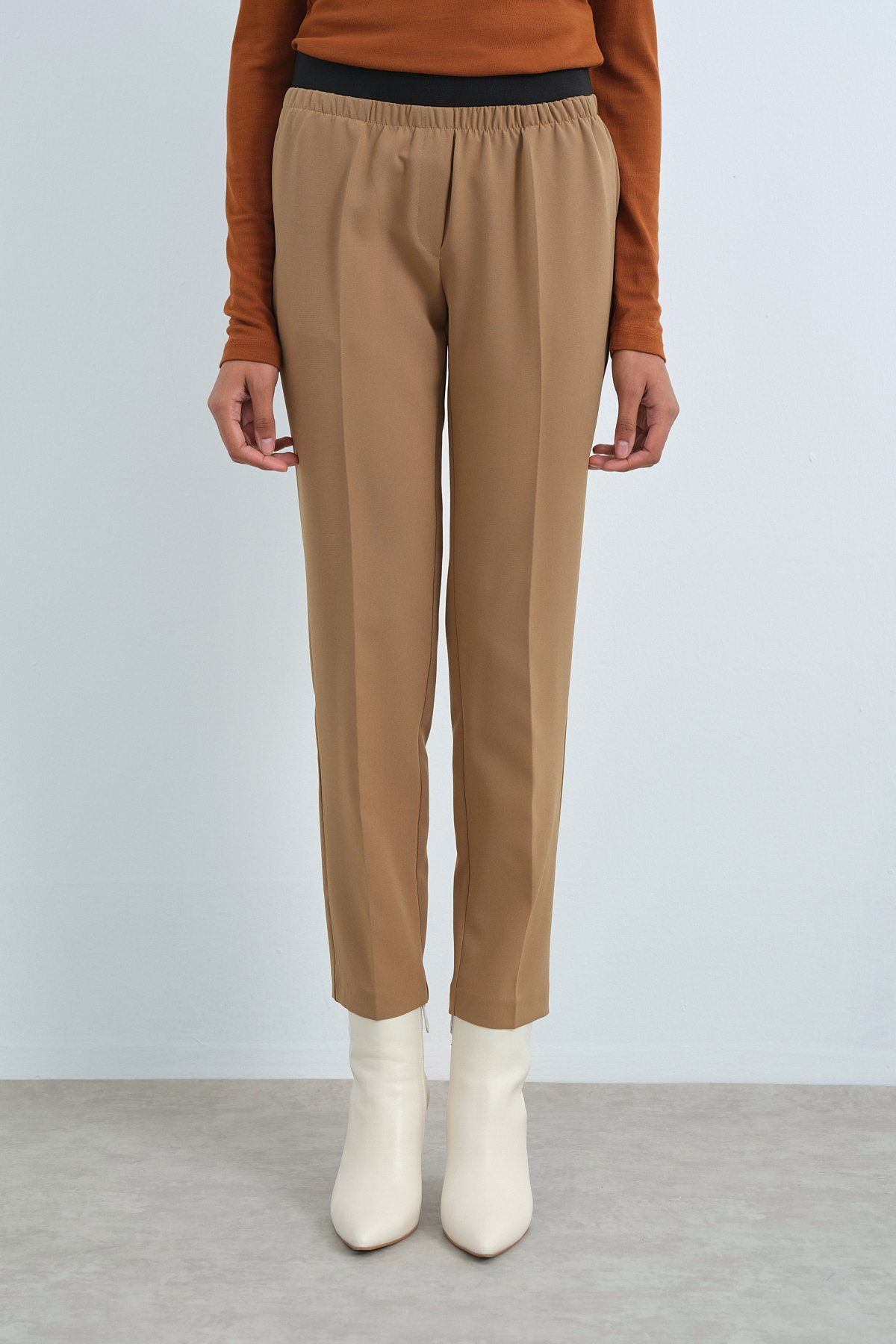 NİHAN Pantolon Nihan Beli Lastikli Ütü İzli Havuç Pantolon  Camel_modest