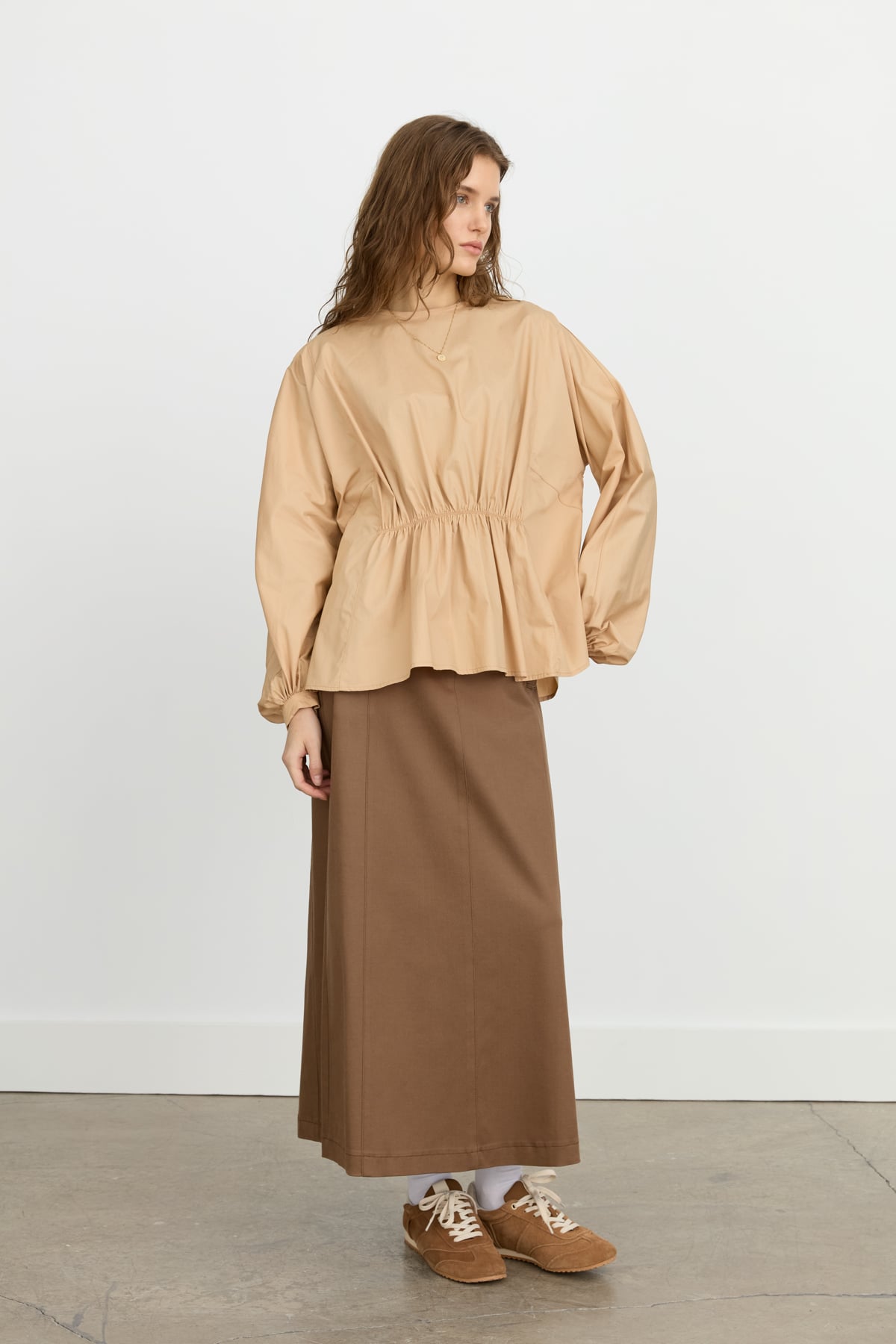 NİHAN Bluz Nihan Büzgü Detaylı Balon Kol Poplin Bluz  Camel_modest