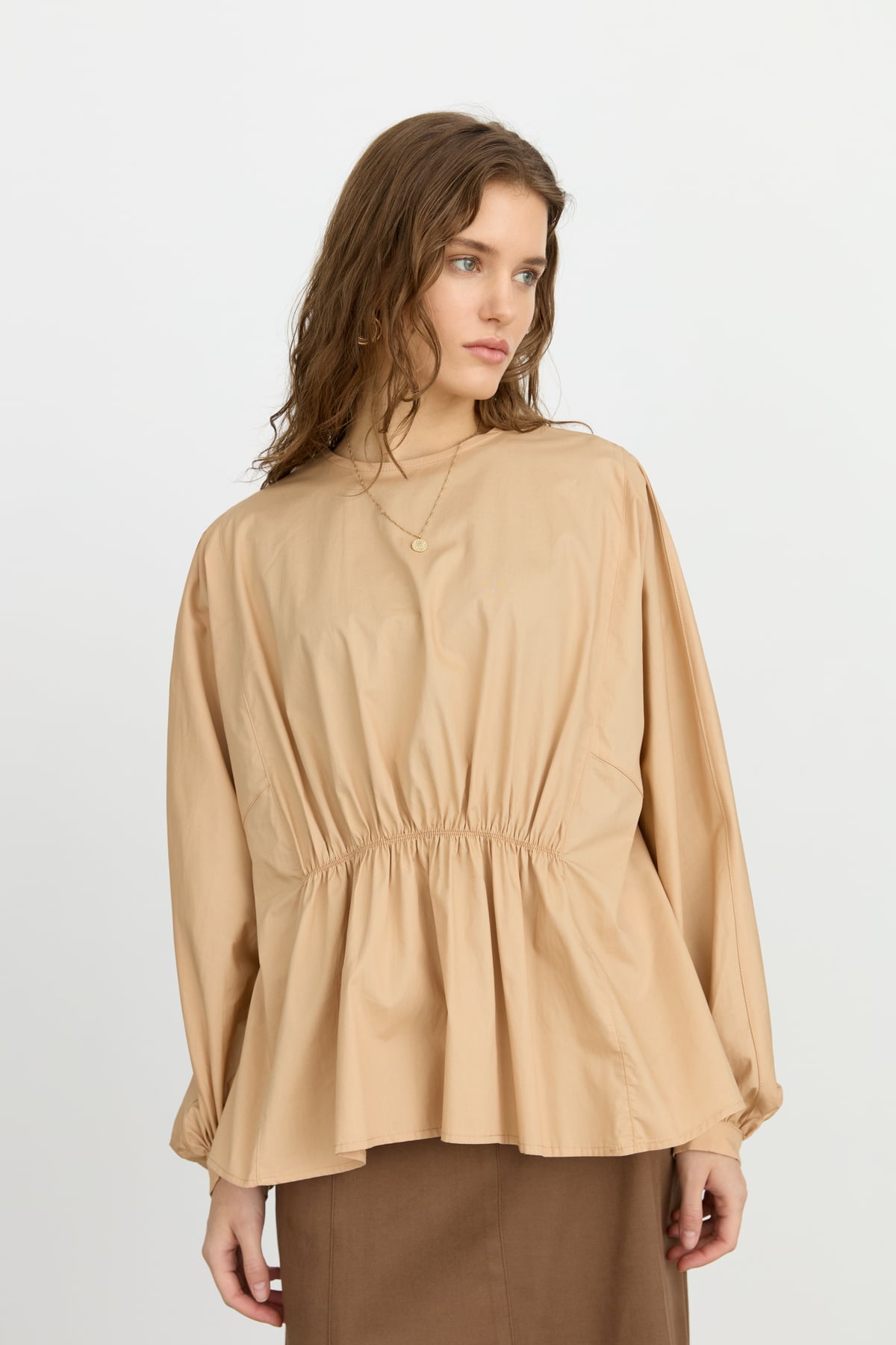 NİHAN Bluz Nihan Büzgü Detaylı Balon Kol Poplin Bluz  Camel_modest